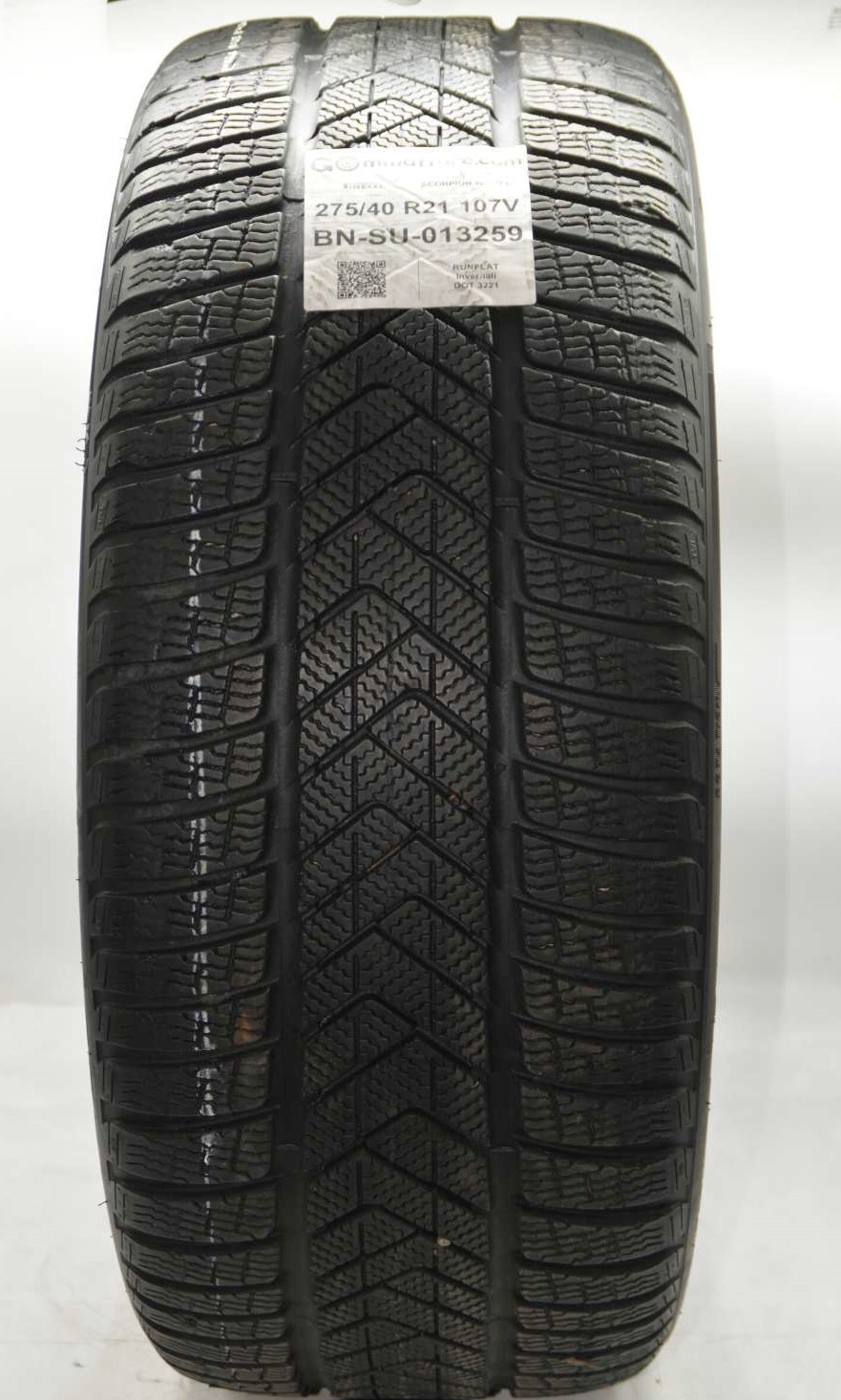 Pirelli SCORPION WINTER * 275/40 R21