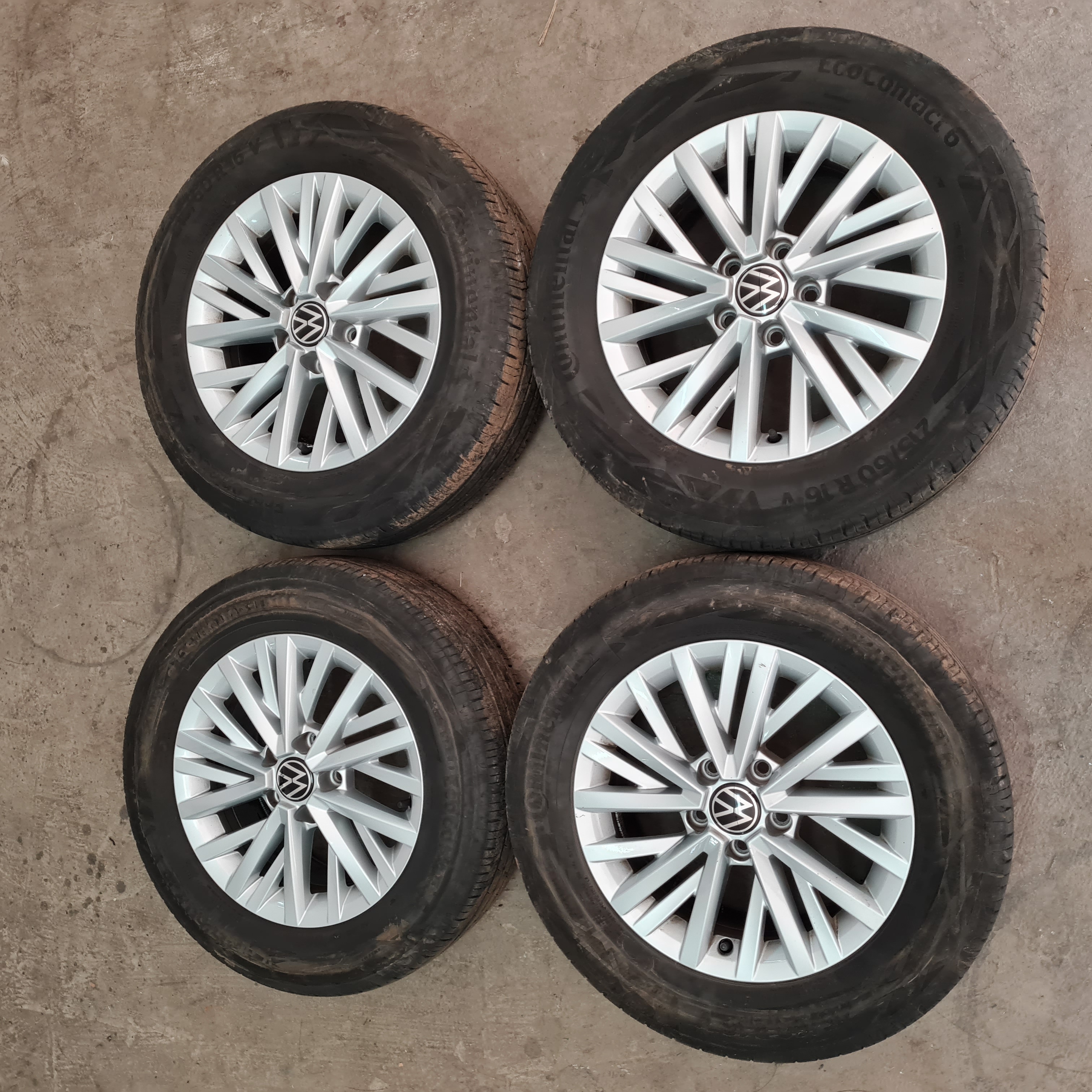 Volkswagen T-ROC - TAOS - 2GA601025AA 16"