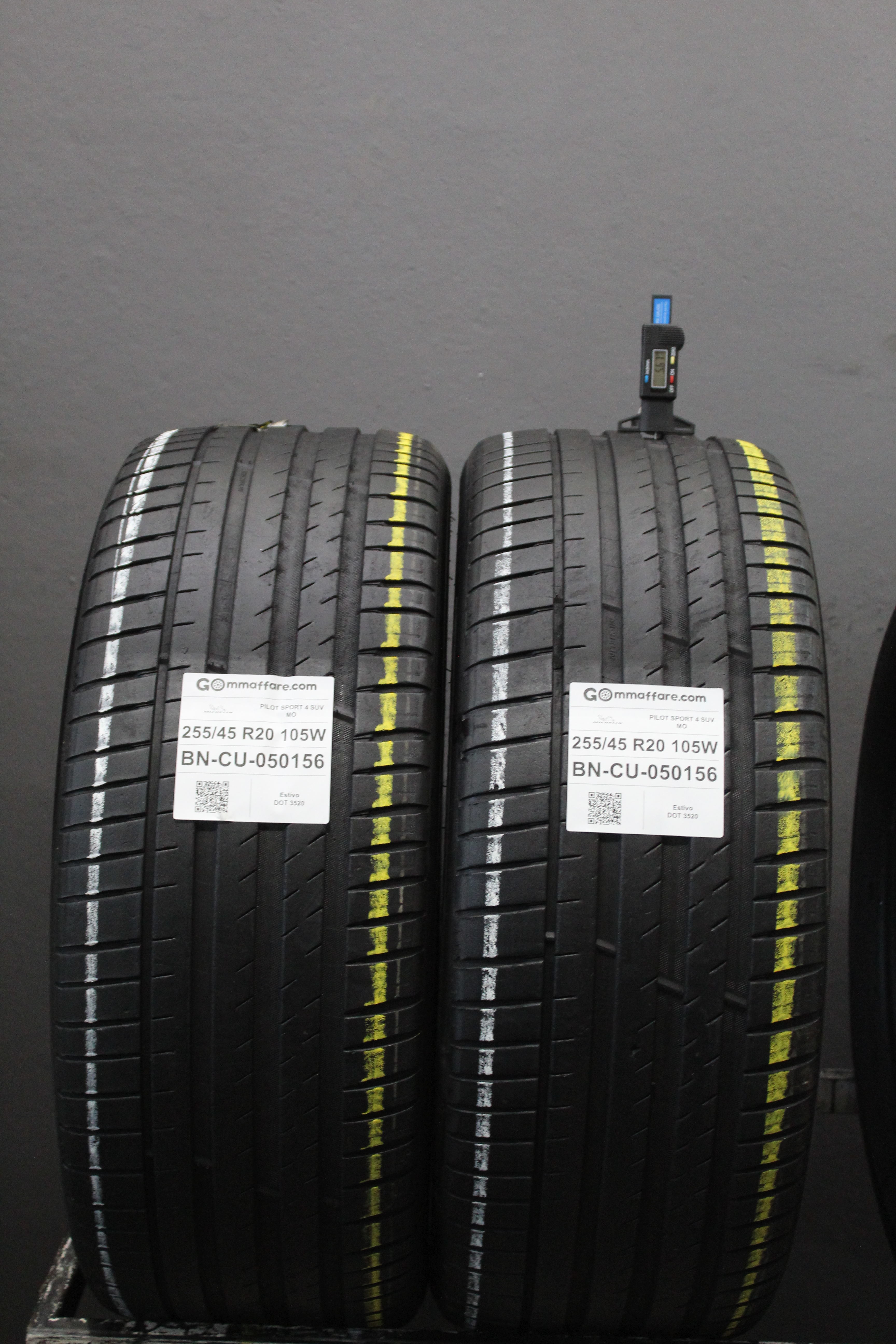 Michelin PILOT SPORT 4 SUV MO 255/45 R20