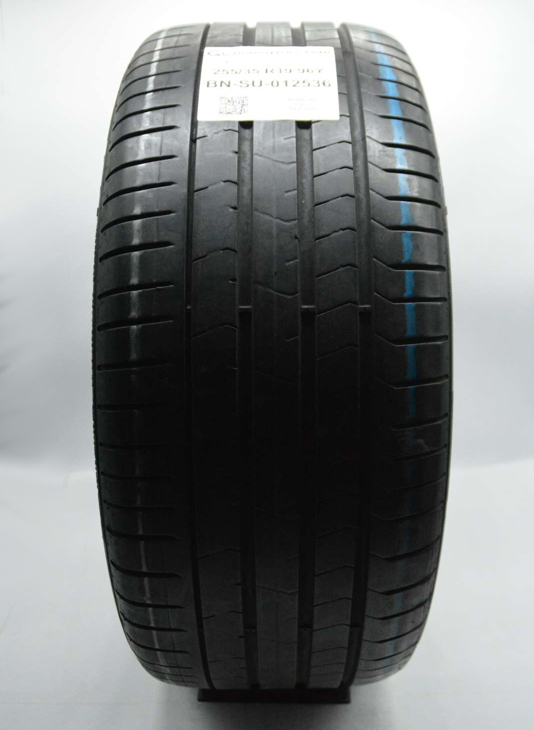 Pirelli P-ZERO PZ4 RUNFLAT 255/35 R19