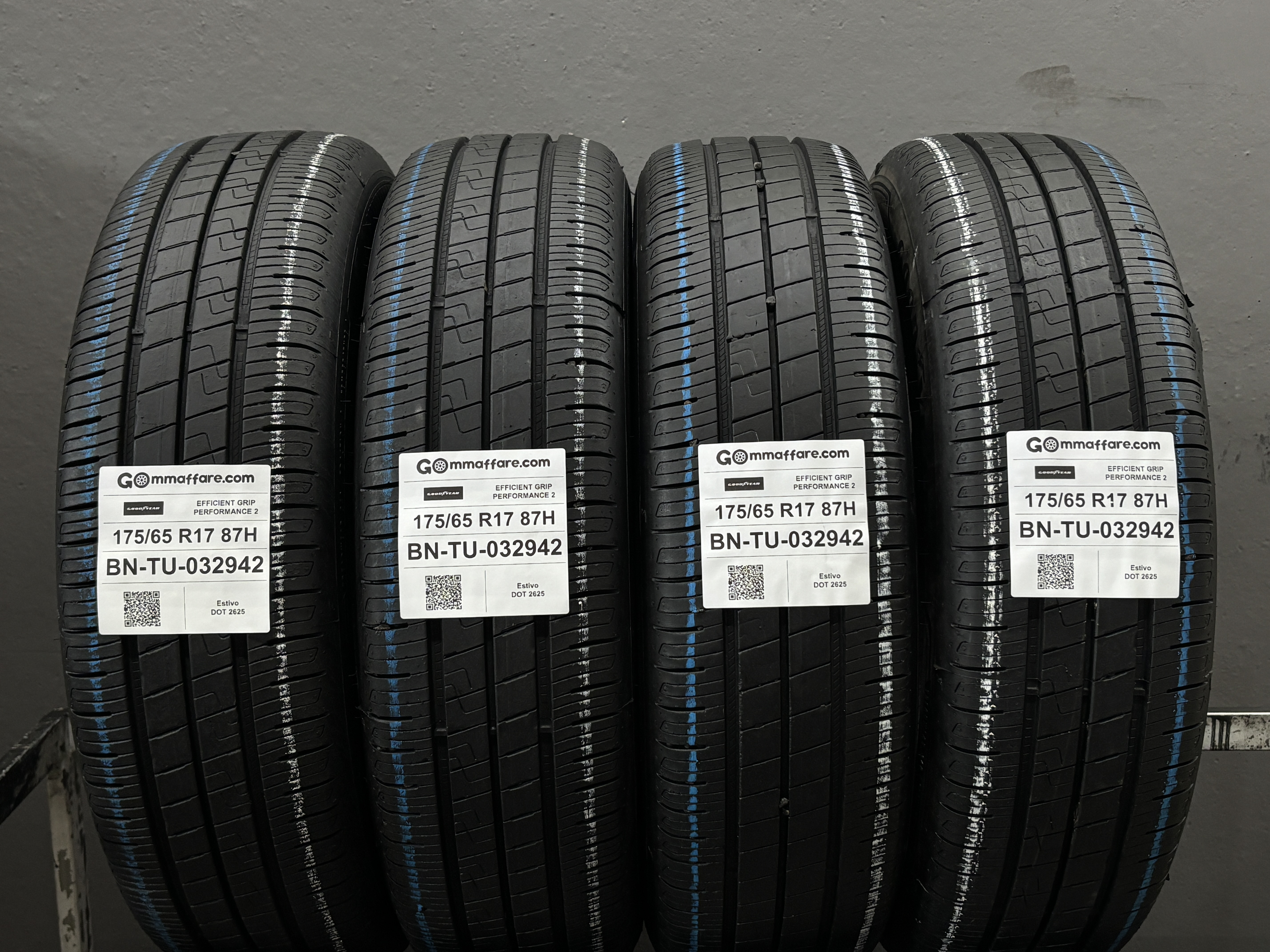 Goodyear EFFICIENT GRIP PERFORMANCE 2 175/65 R17