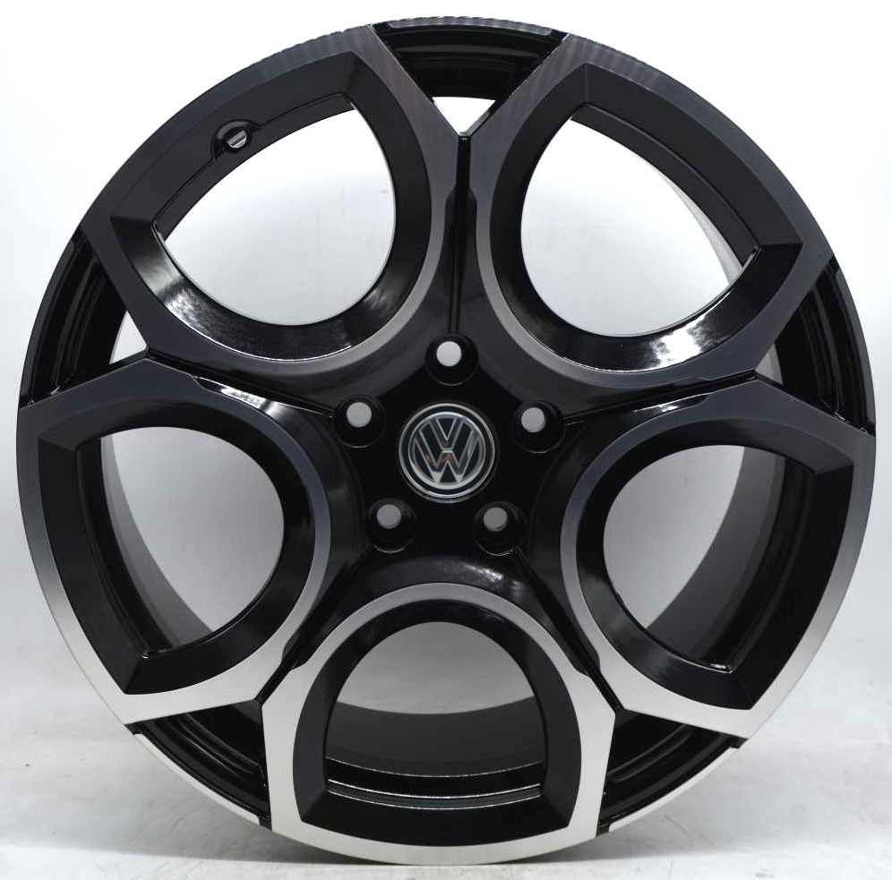 Inovit C386  VOLKSWAGEN new golf GT 2026 18"