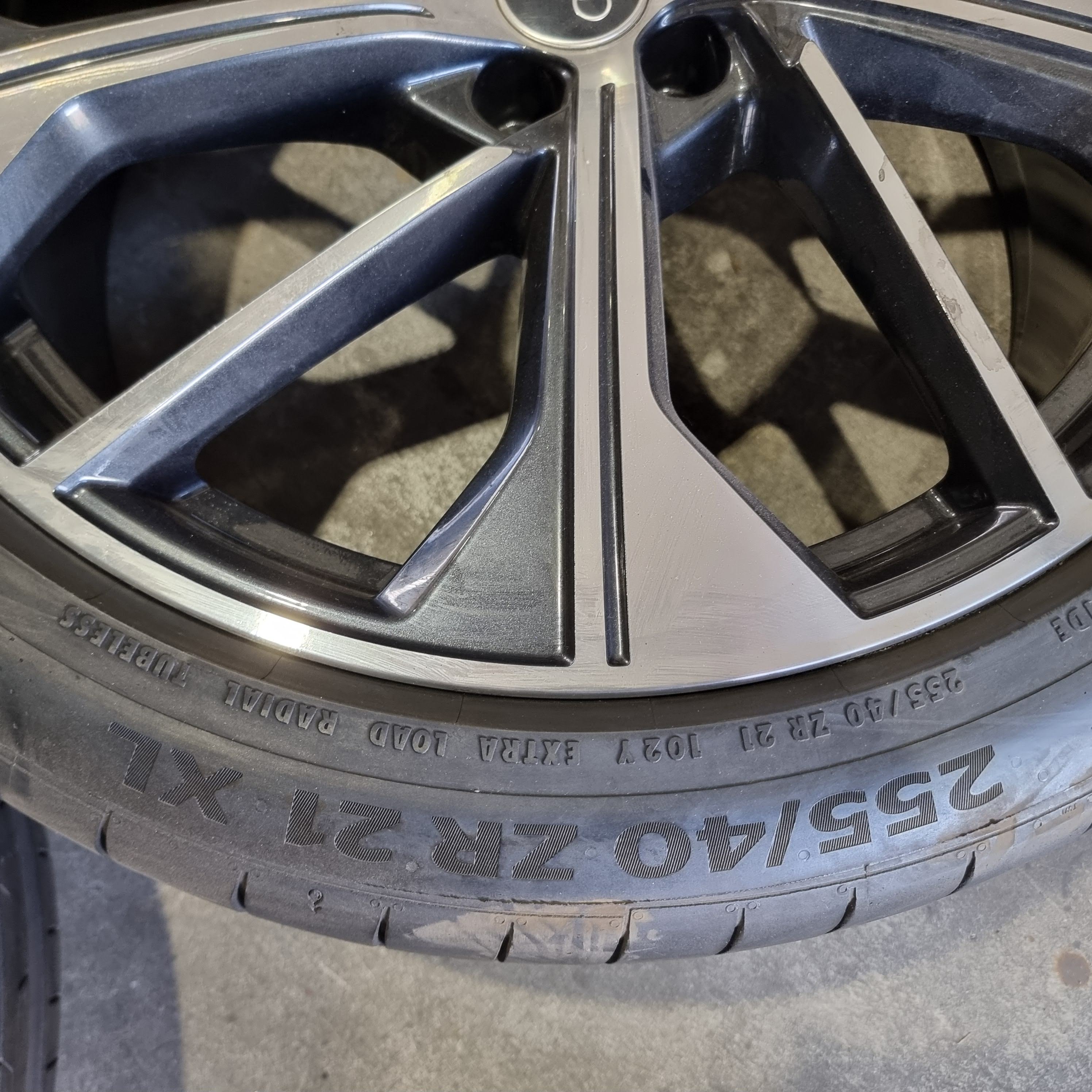 Continental SPORT CONTACT 6 R01 255/40 R21