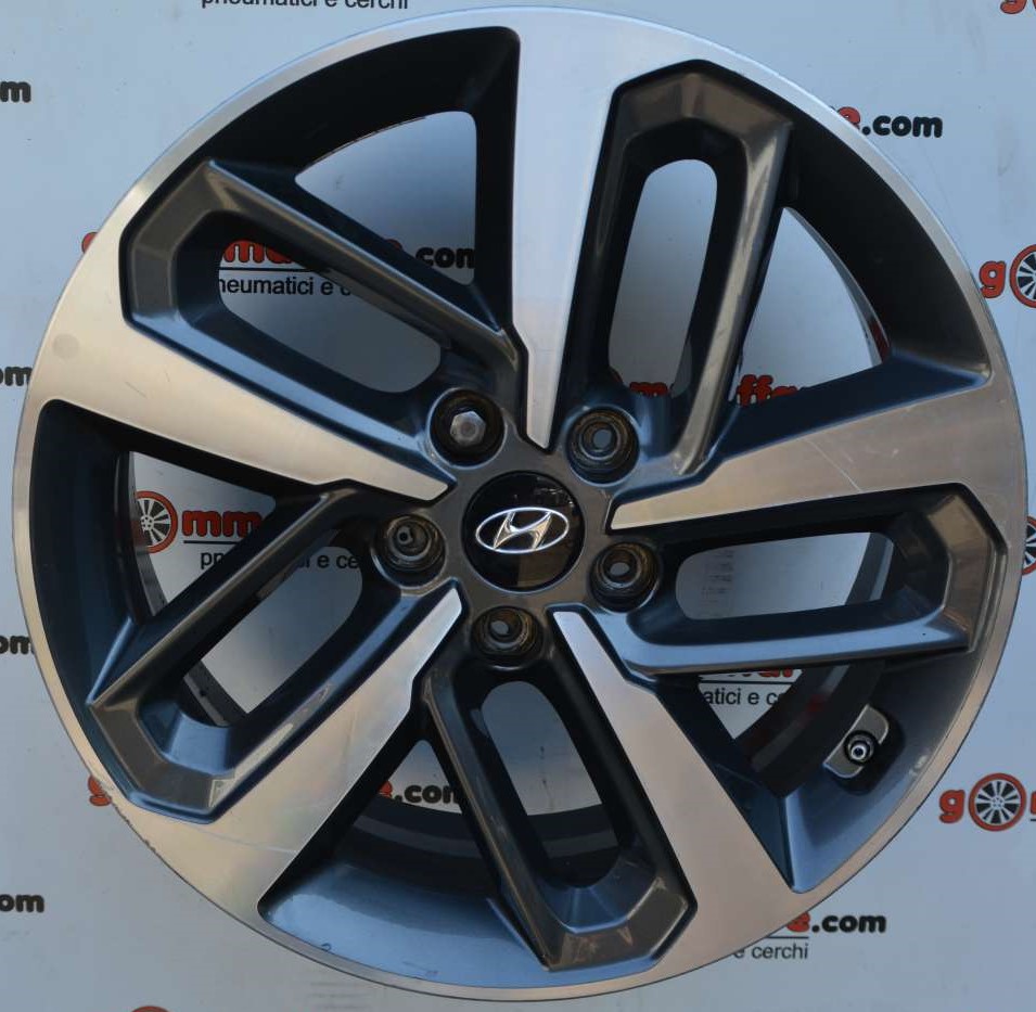Hyundai KONA 18"