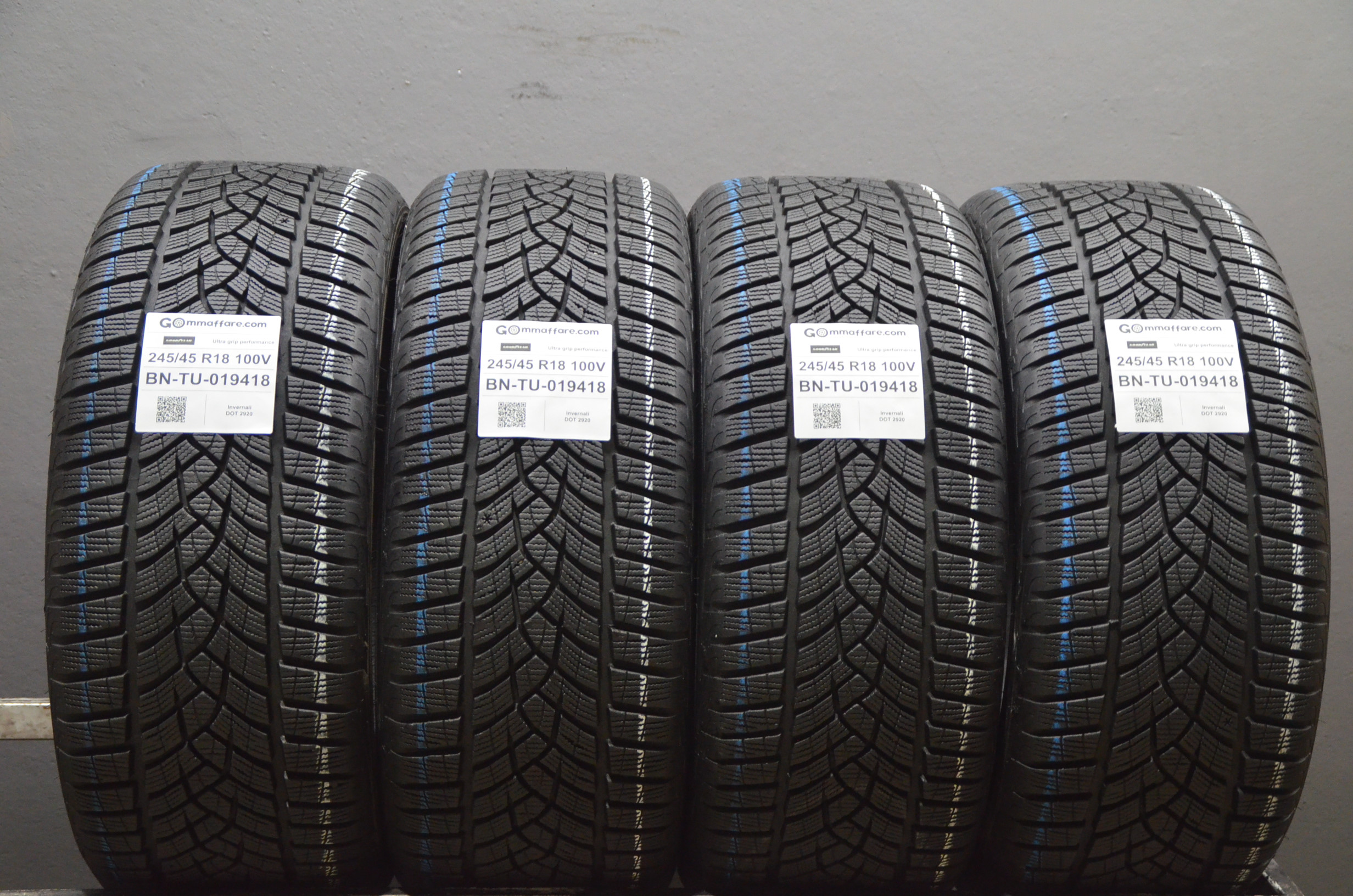 Goodyear Ultra grip performance 245/45 R18
