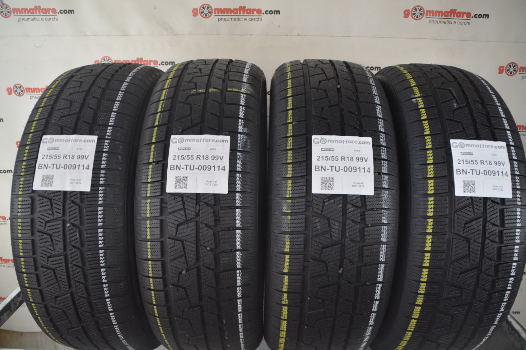 Aplus A702 215/55 R18