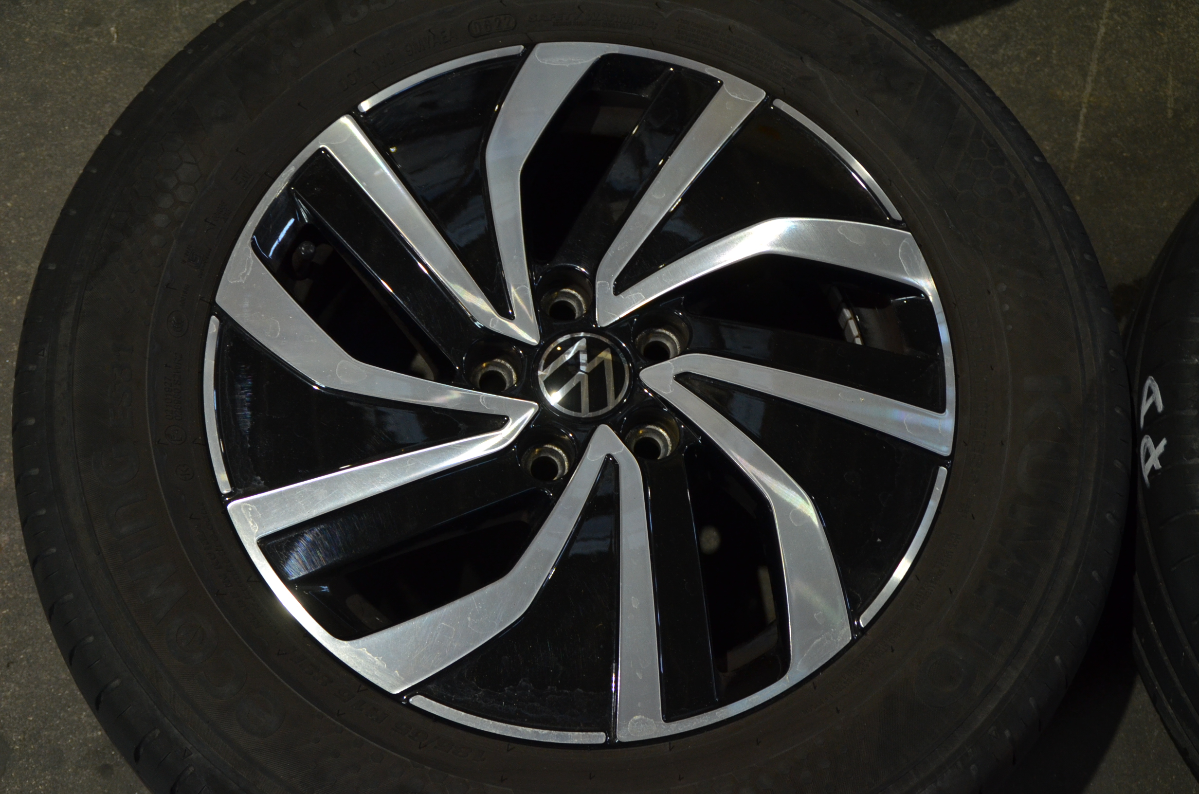 Volkswagen POLO NEW 2024 - 2G0601025AS (KIT COMPLETO) 15"