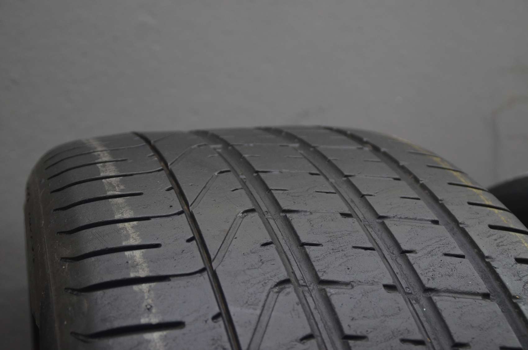Pirelli P Zero (NO) 315/30 R22