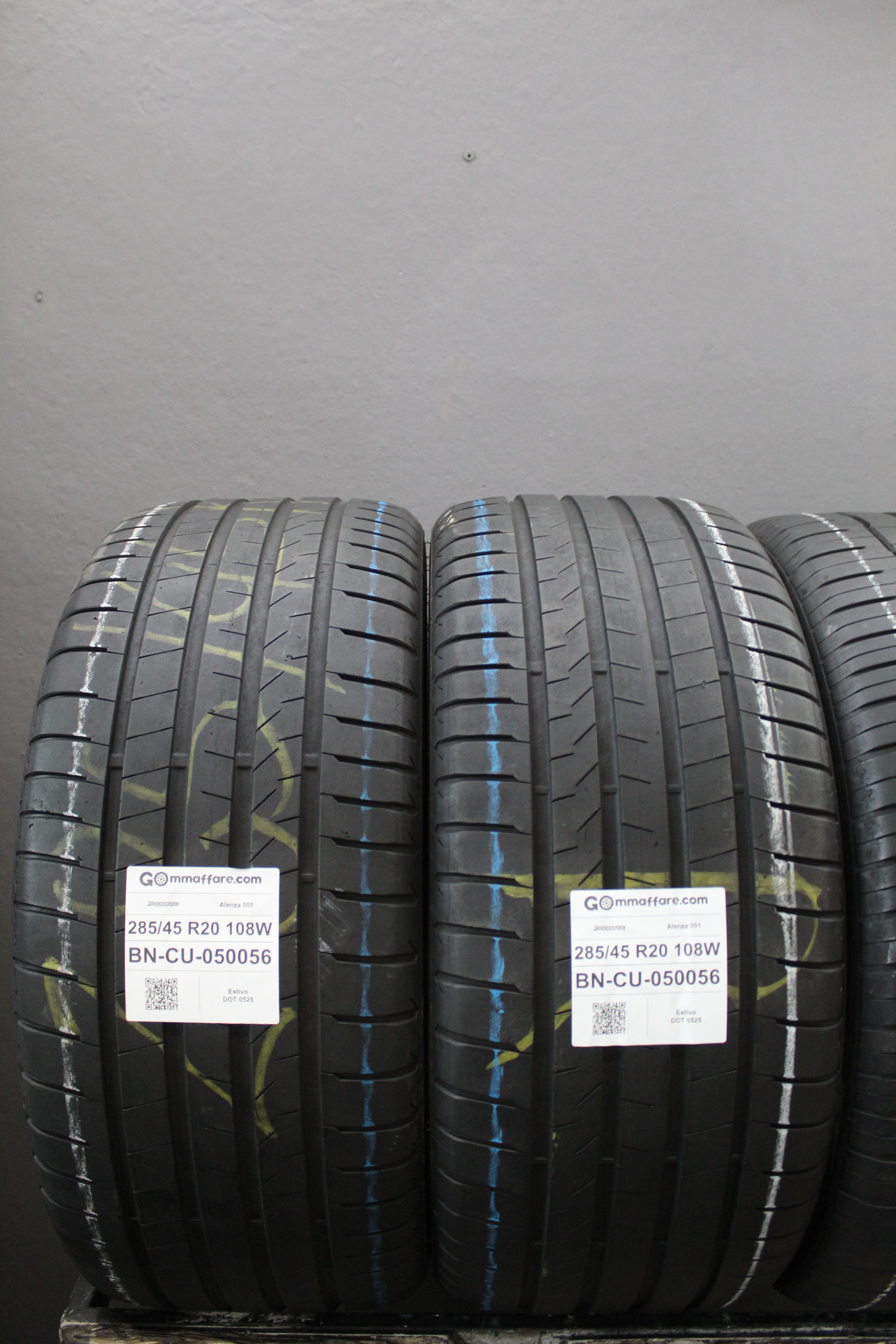 Bridgestone Alenza 001 285/45 R20