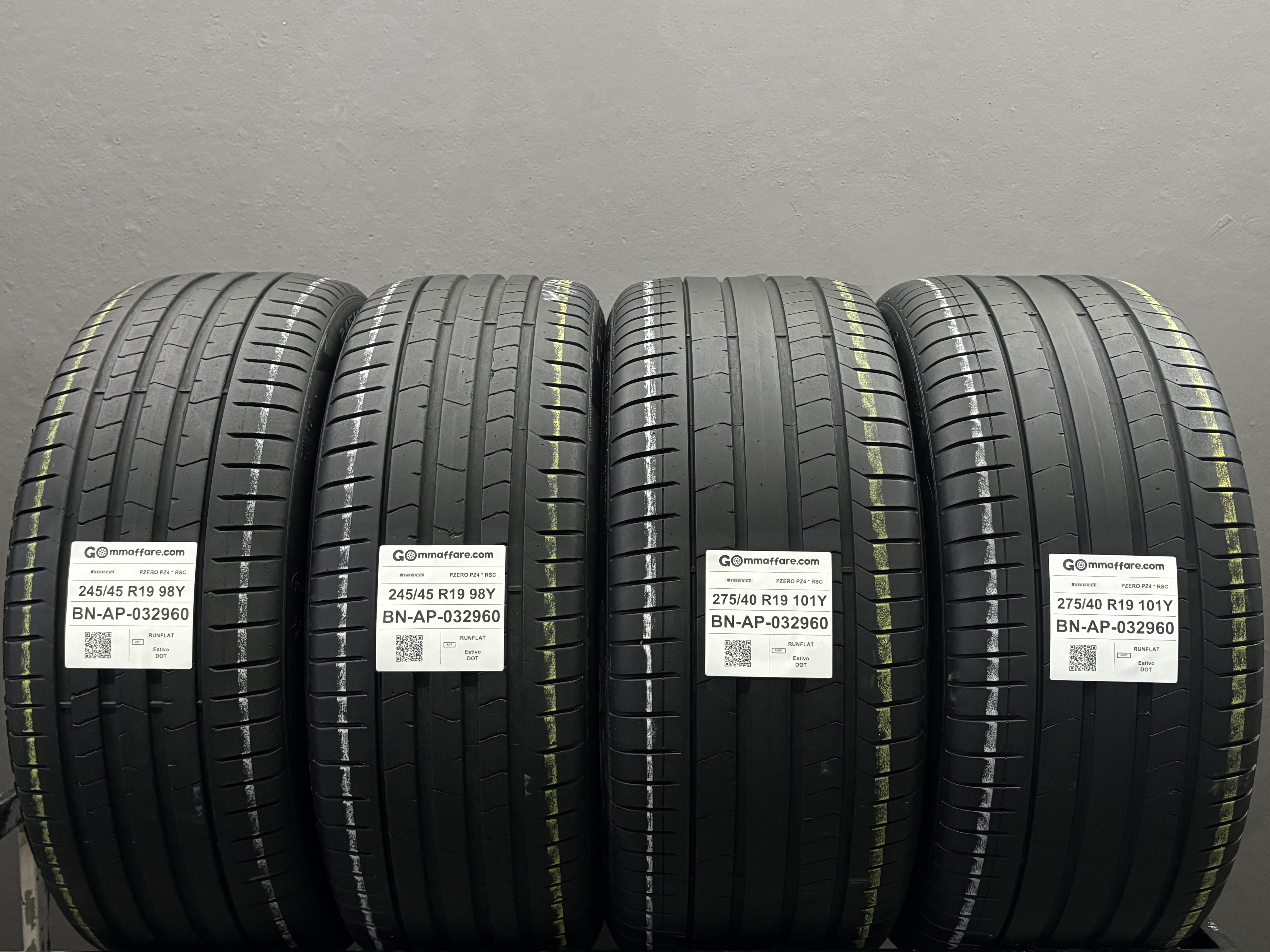 Pirelli PZERO PZ4 * RSC 245/45 R19