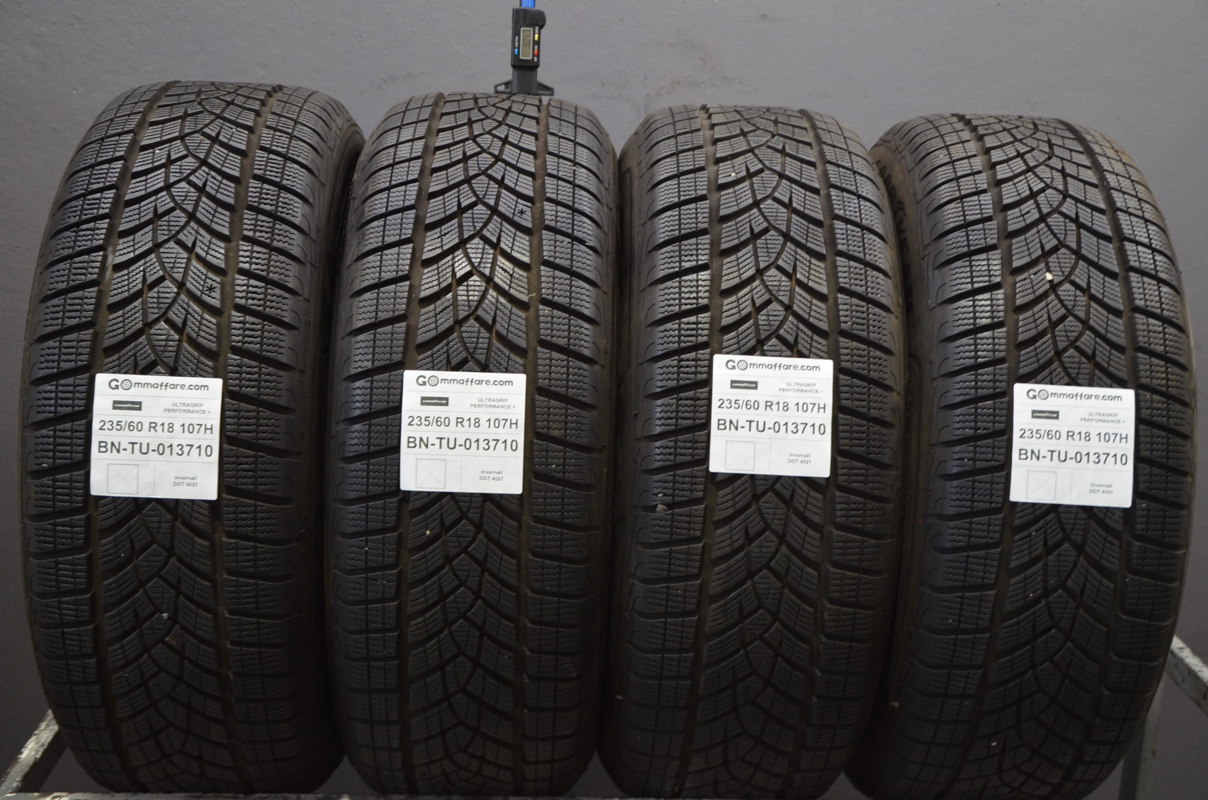 Goodyear ULTRAGRIP PERFORMANCE +