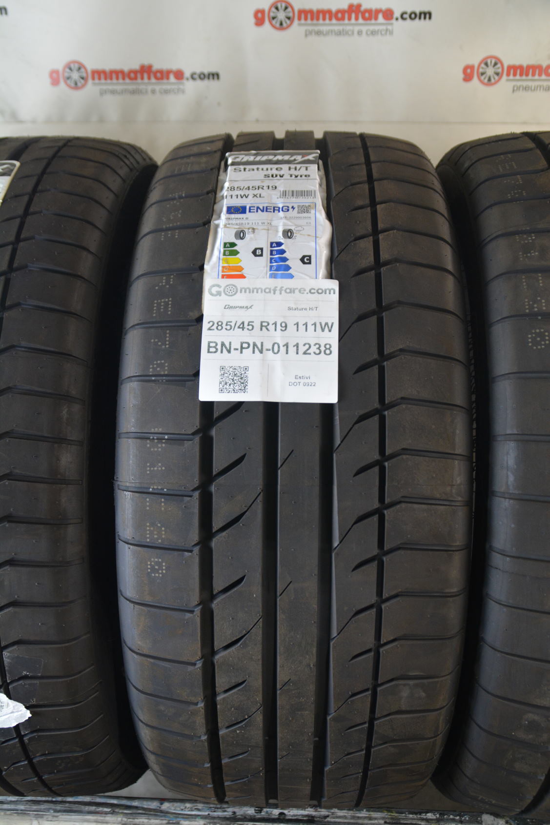 Gripmax Stature H/T 285/45 R19