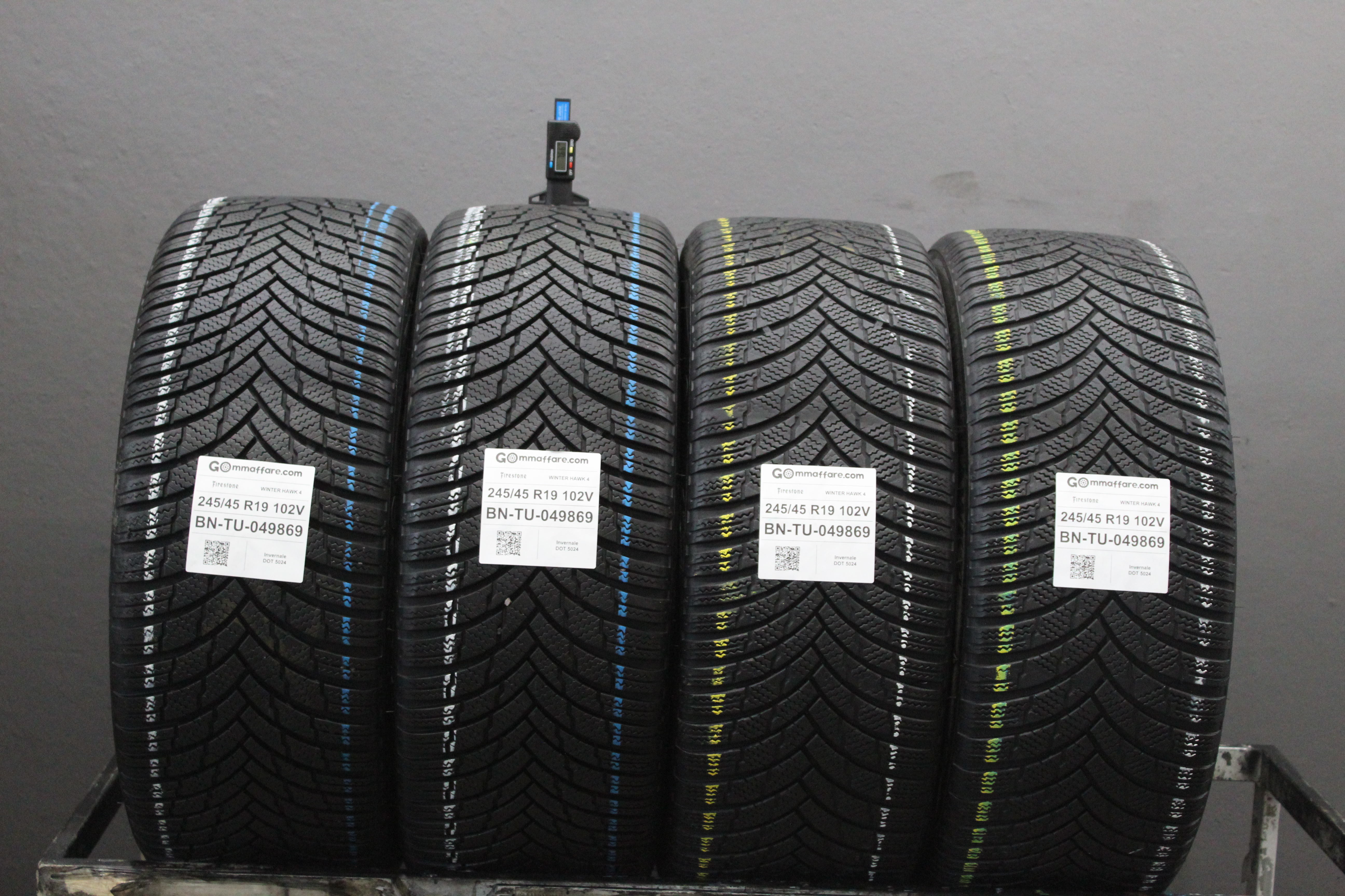 Firestone WINTER HAWK 4 245/45 R19