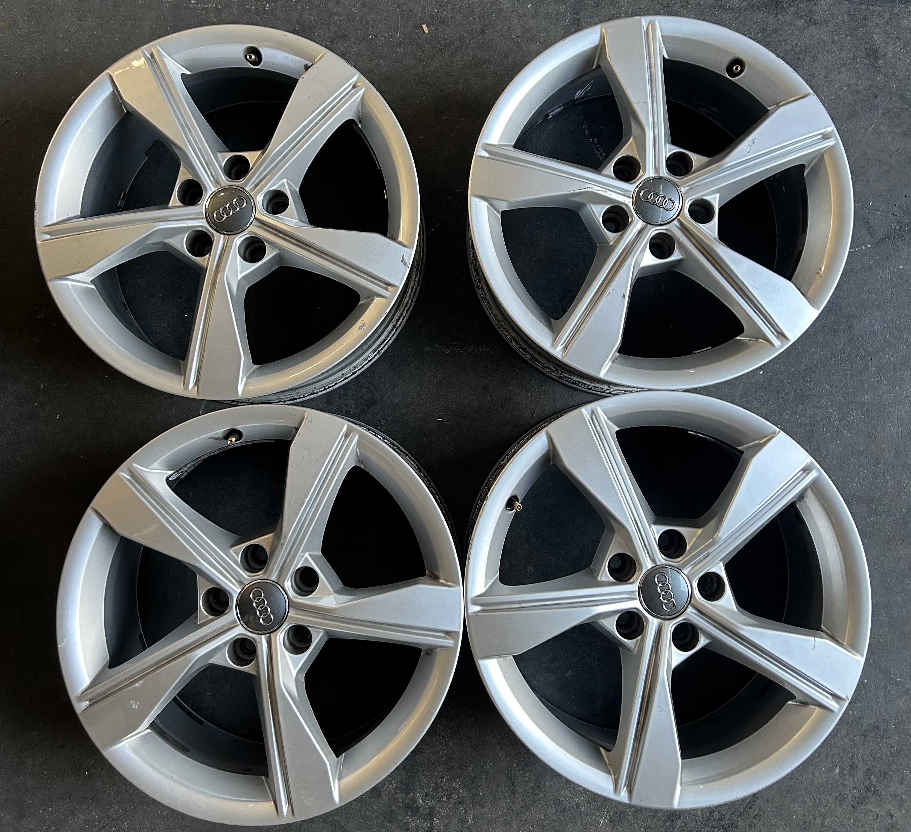 Audi A4 A5 A6 Q5 17"