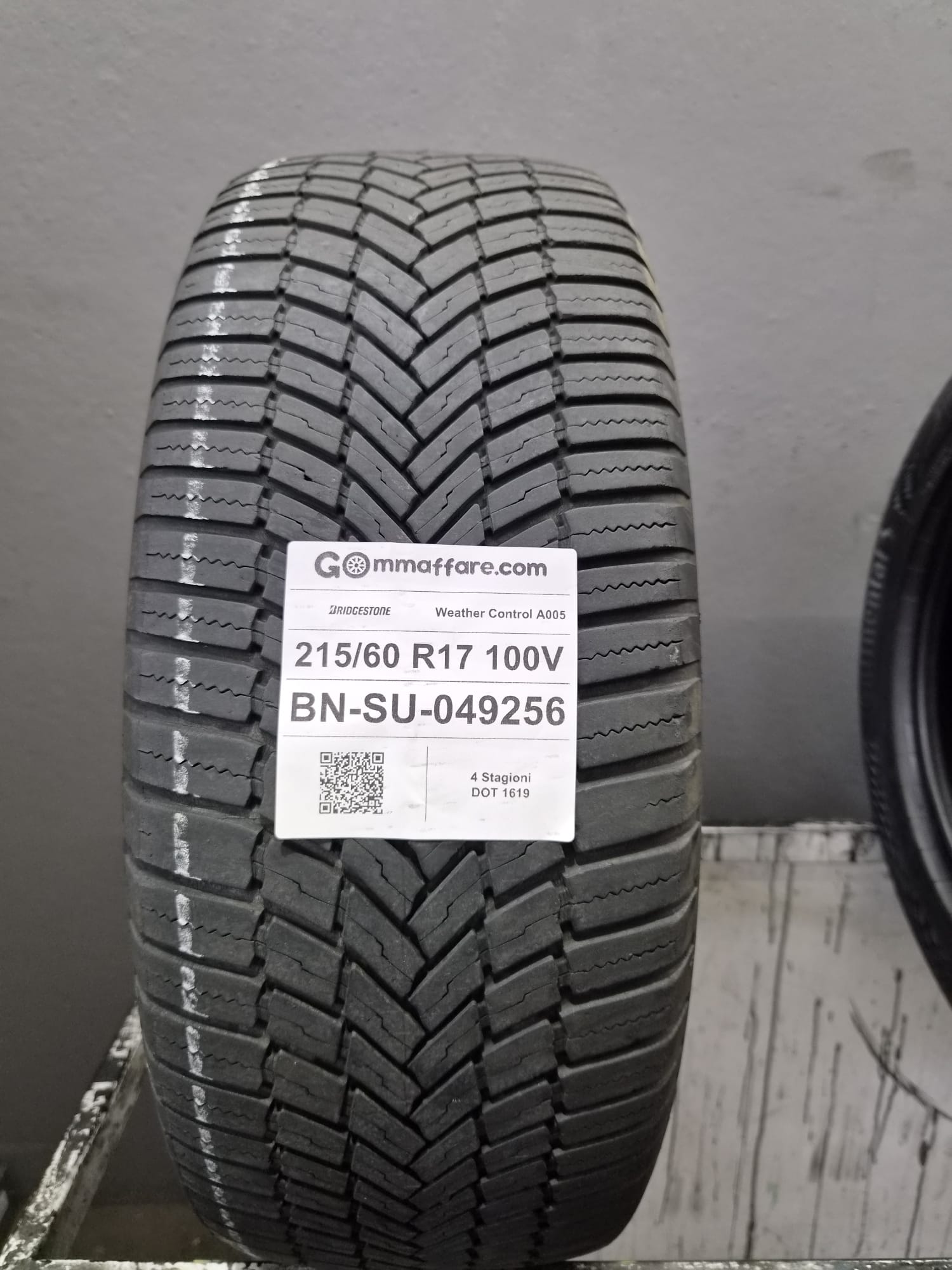Bridgestone Weather Control A005