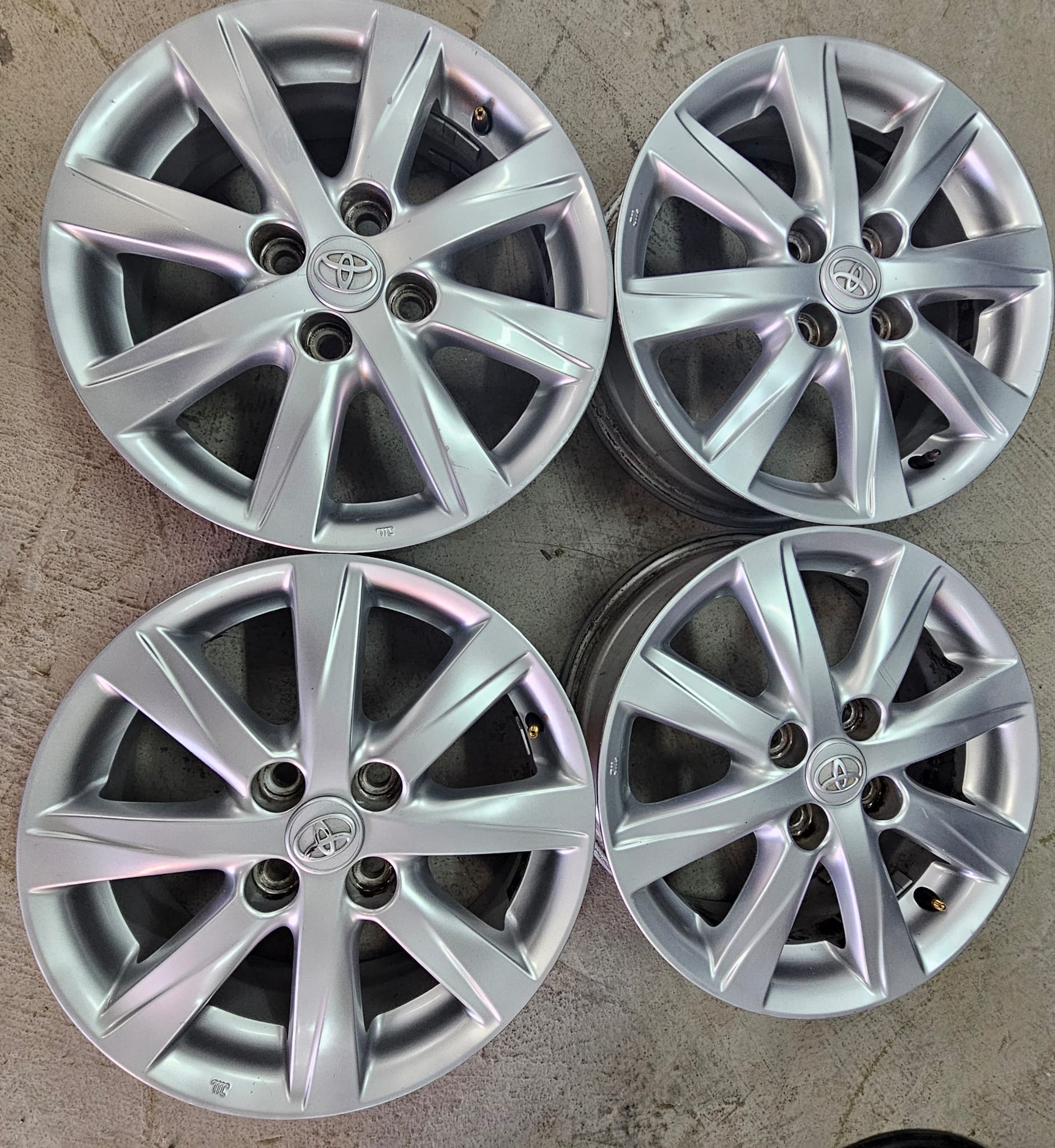 Toyota Yaris 15"
