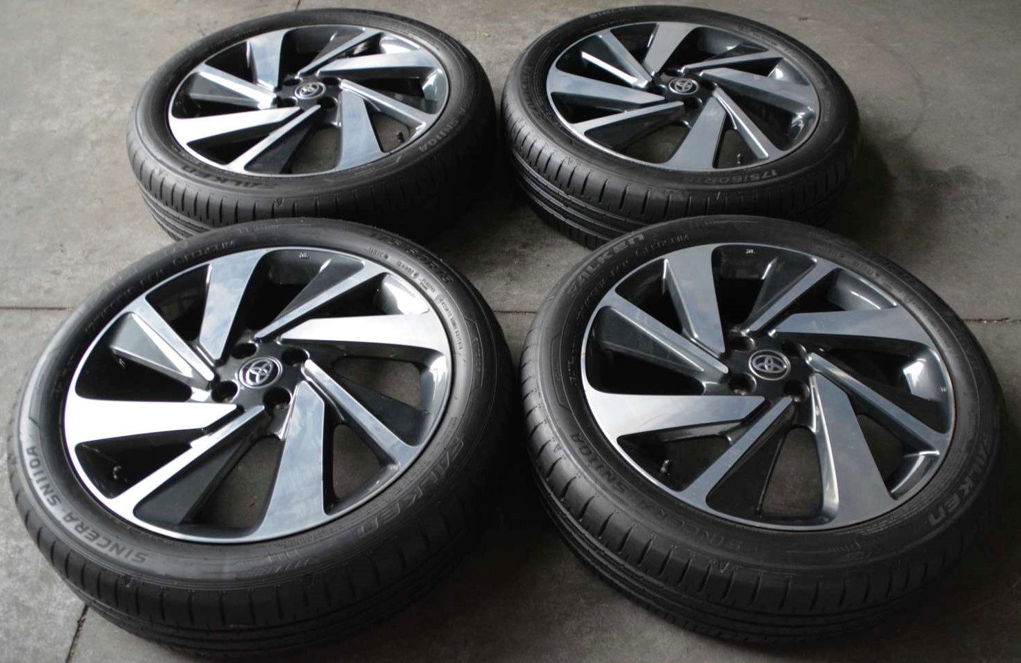 Toyota AYGO X 18"