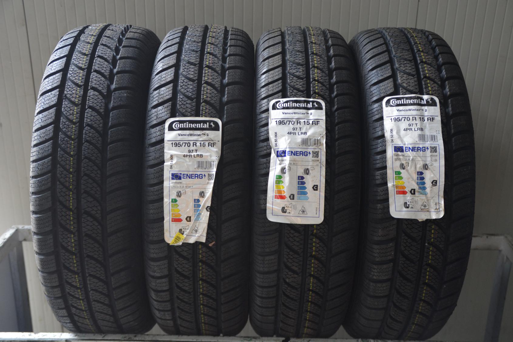 Continental VancoWinter 2 195/70 R15
