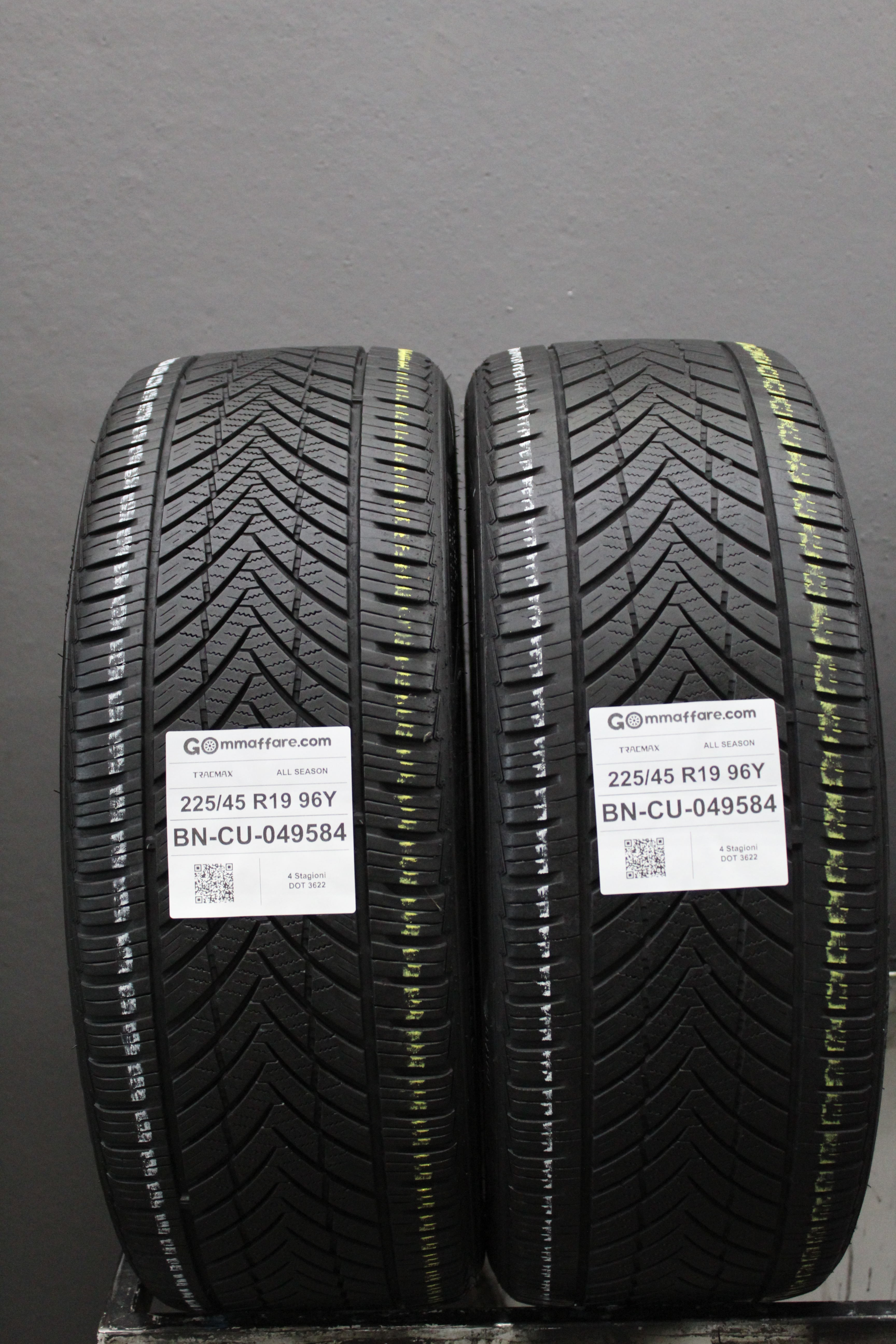 Tracmax ALL SEASON 225/45 R19