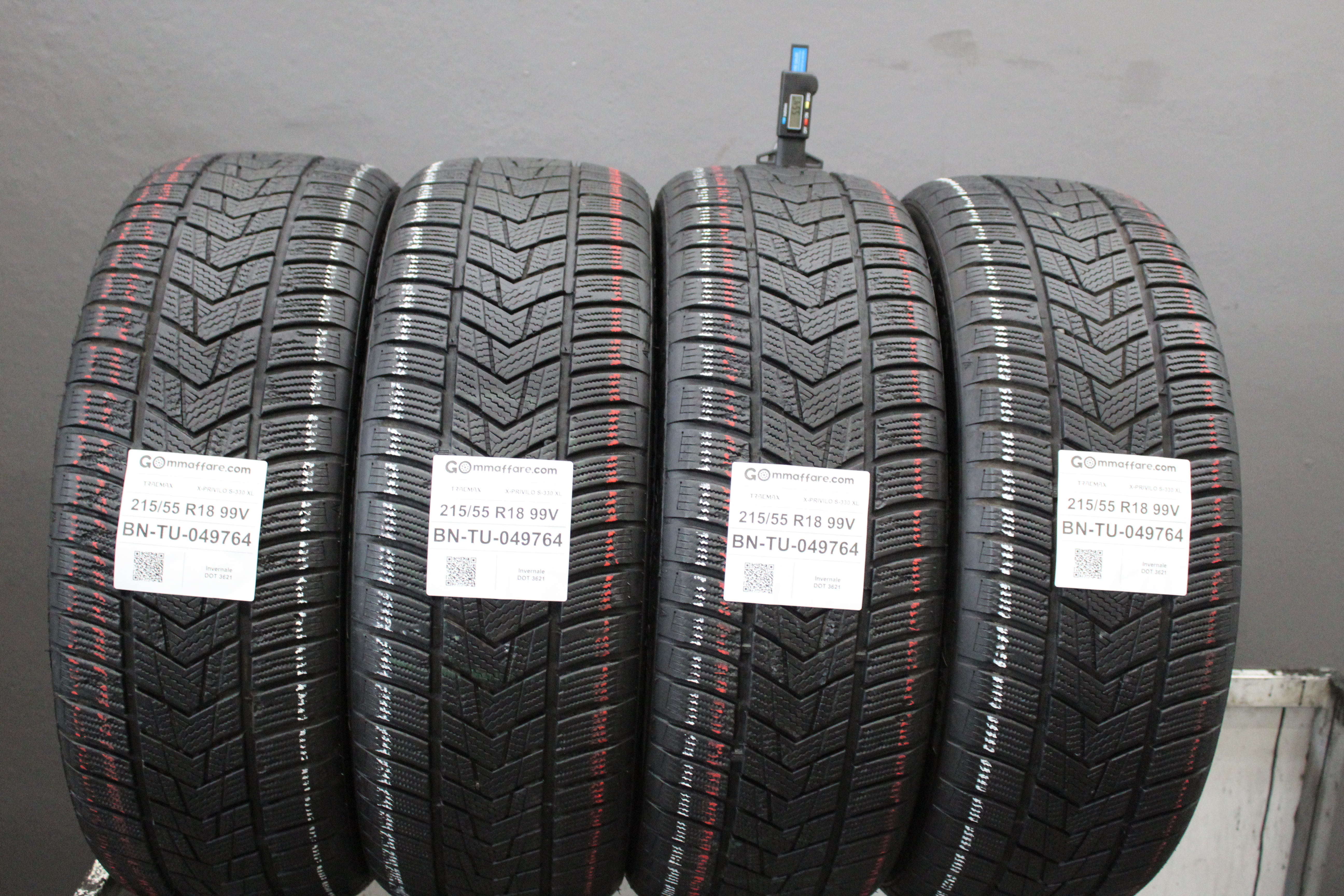 Tracmax X-PRIVILO S-330 XL 215/55 R18
