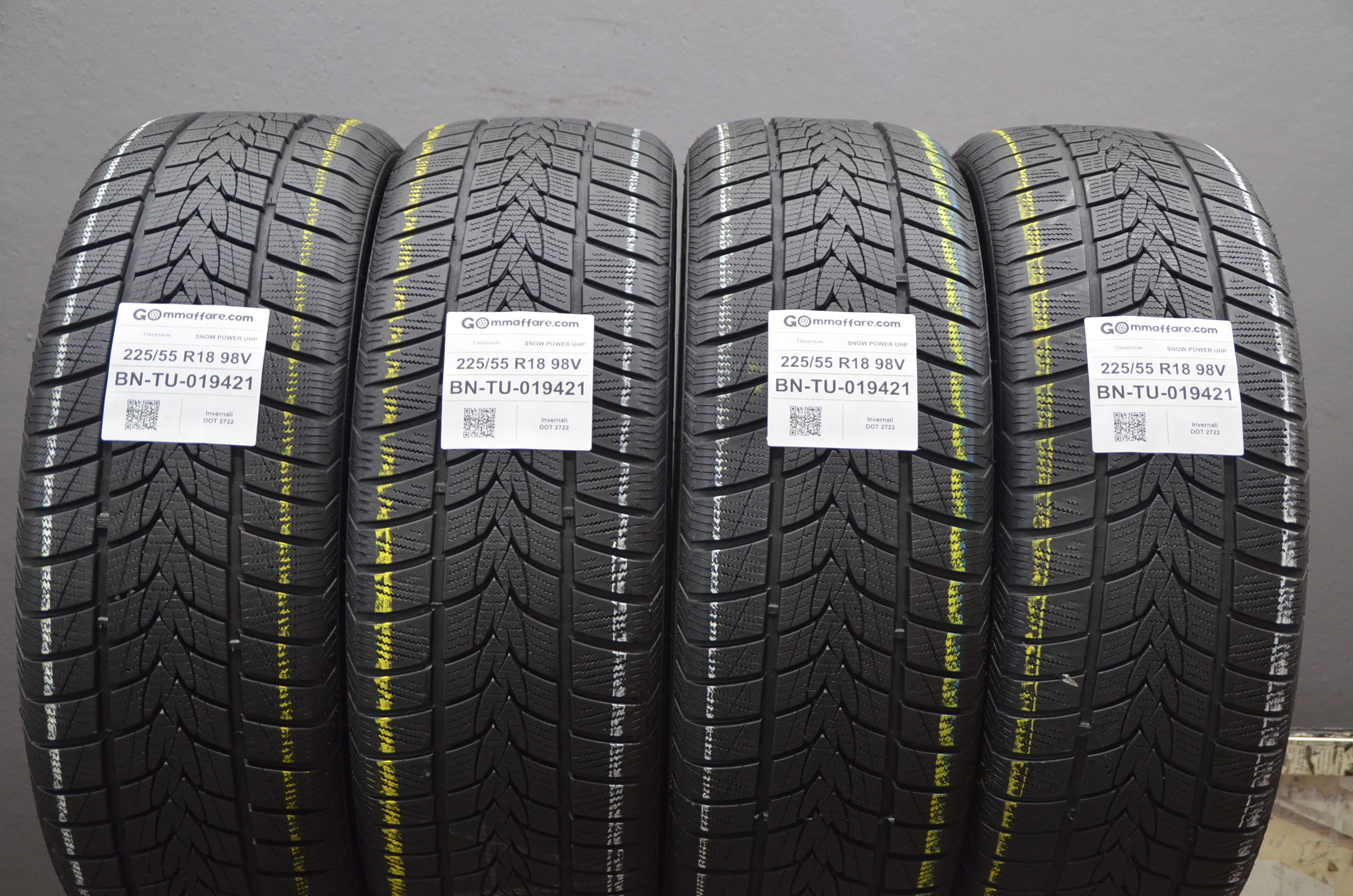 Tristar SNOW POWER UHP 225/55 R18