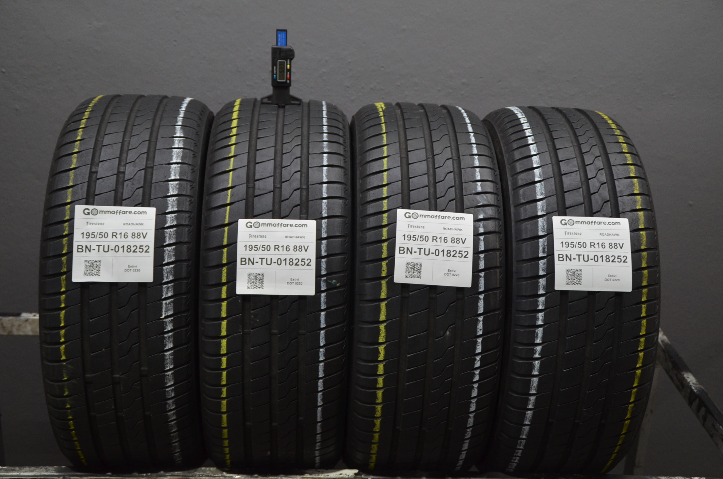 Firestone ROADHAWK 195/50 R16