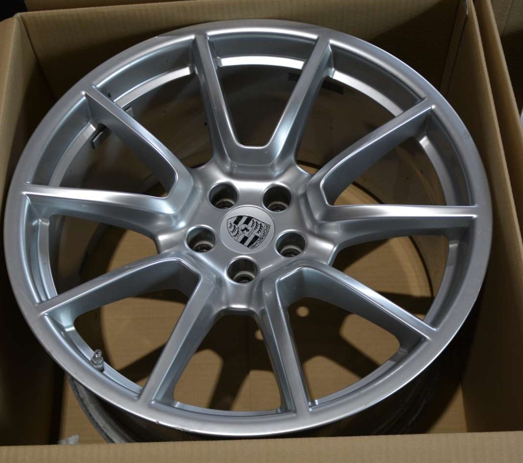 Porsche MACAN 20"