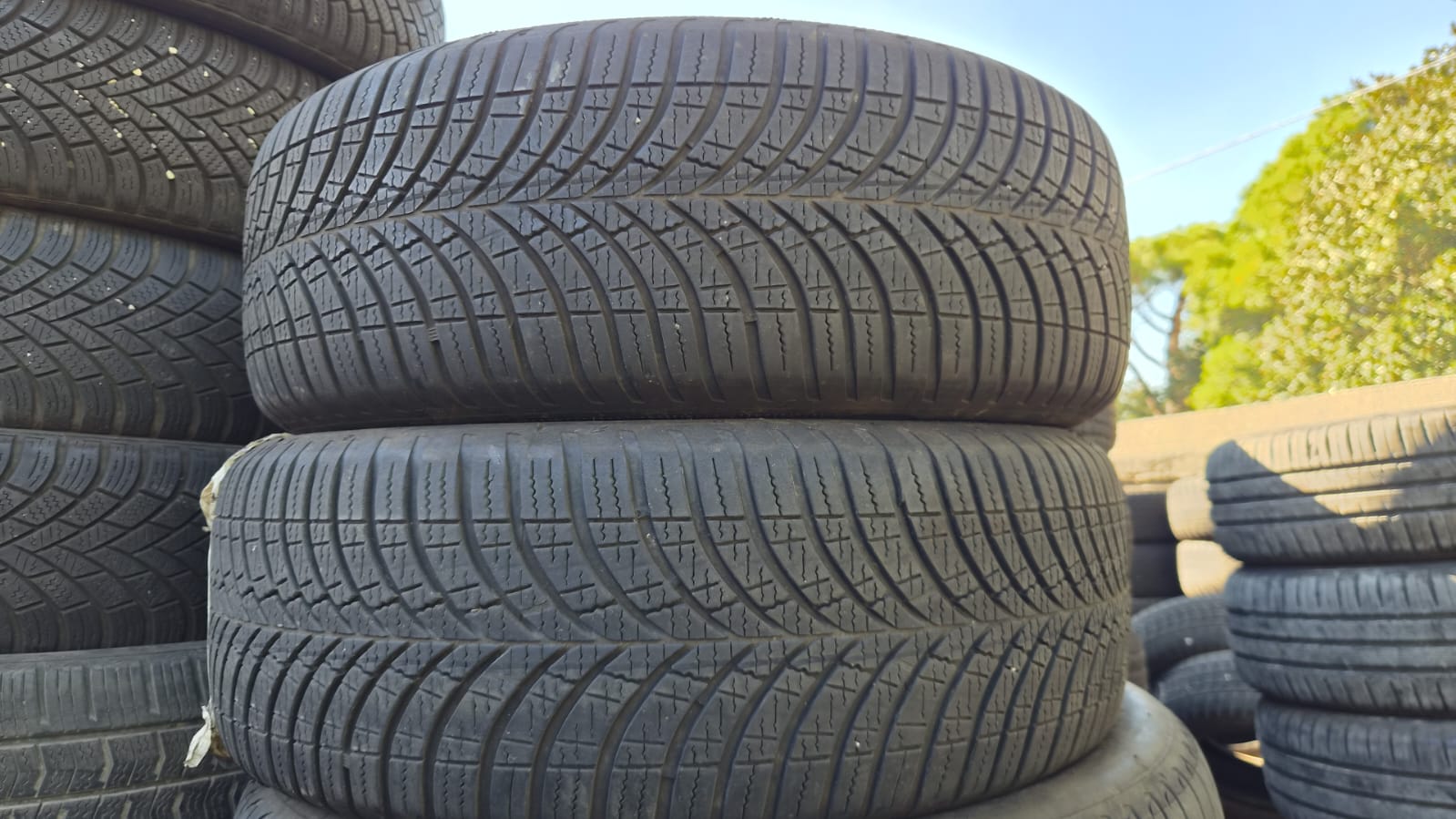 Goodyear VECTOR 4SEASON GEN-3