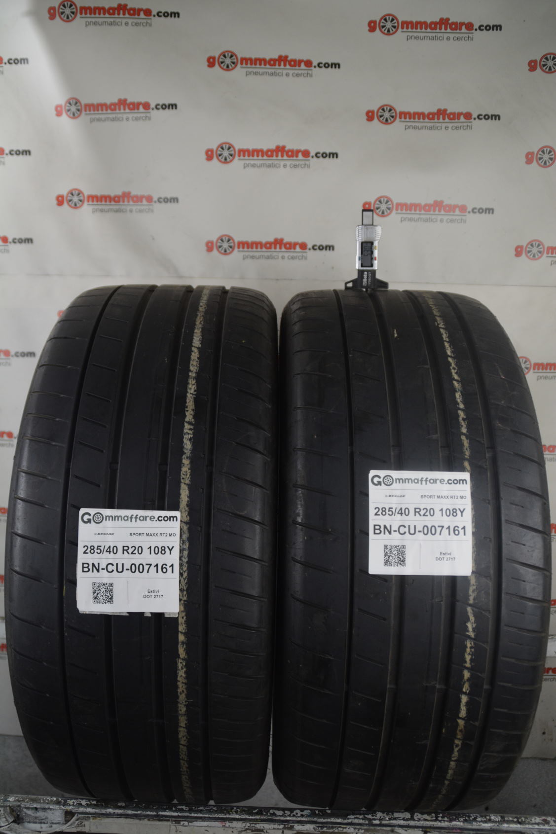 Dunlop SPORT MAXX RT2 MO 285/40 R20