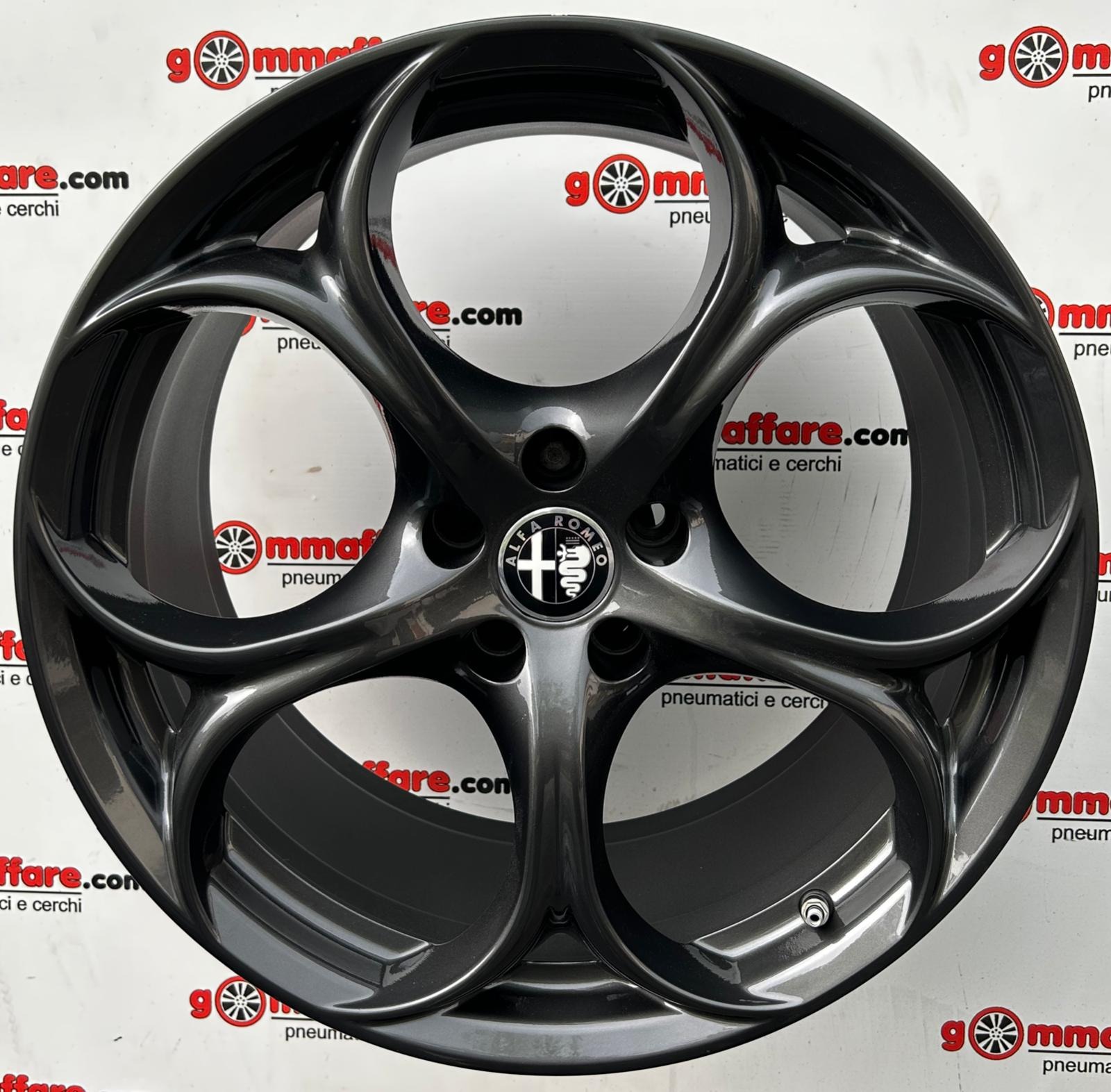 Alfa Romeo Giulia Differenziato (Quadrifoglio) 19"