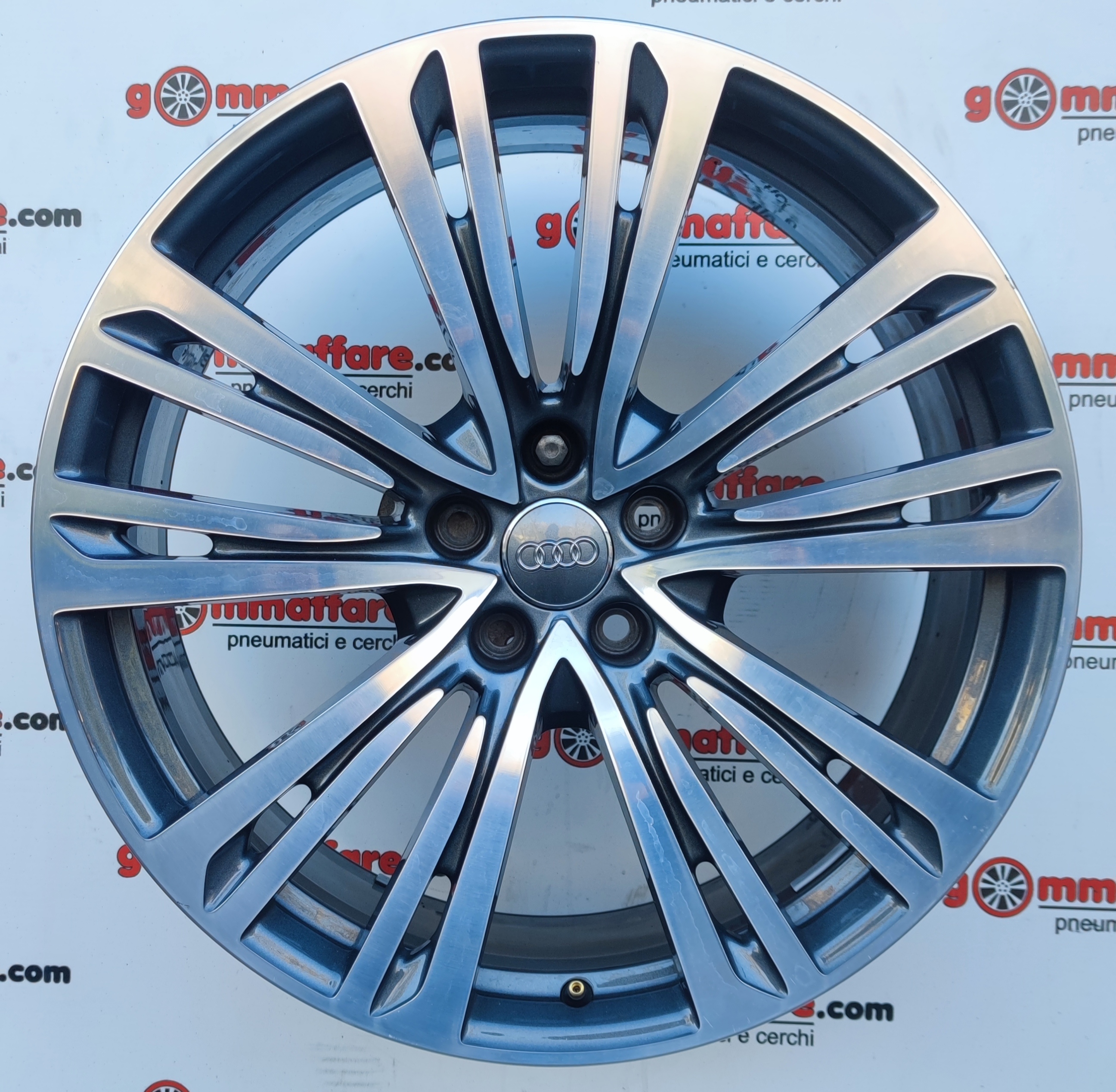 Audi new A6 A7 A8 S7 S8 - 4N0601025D 20"