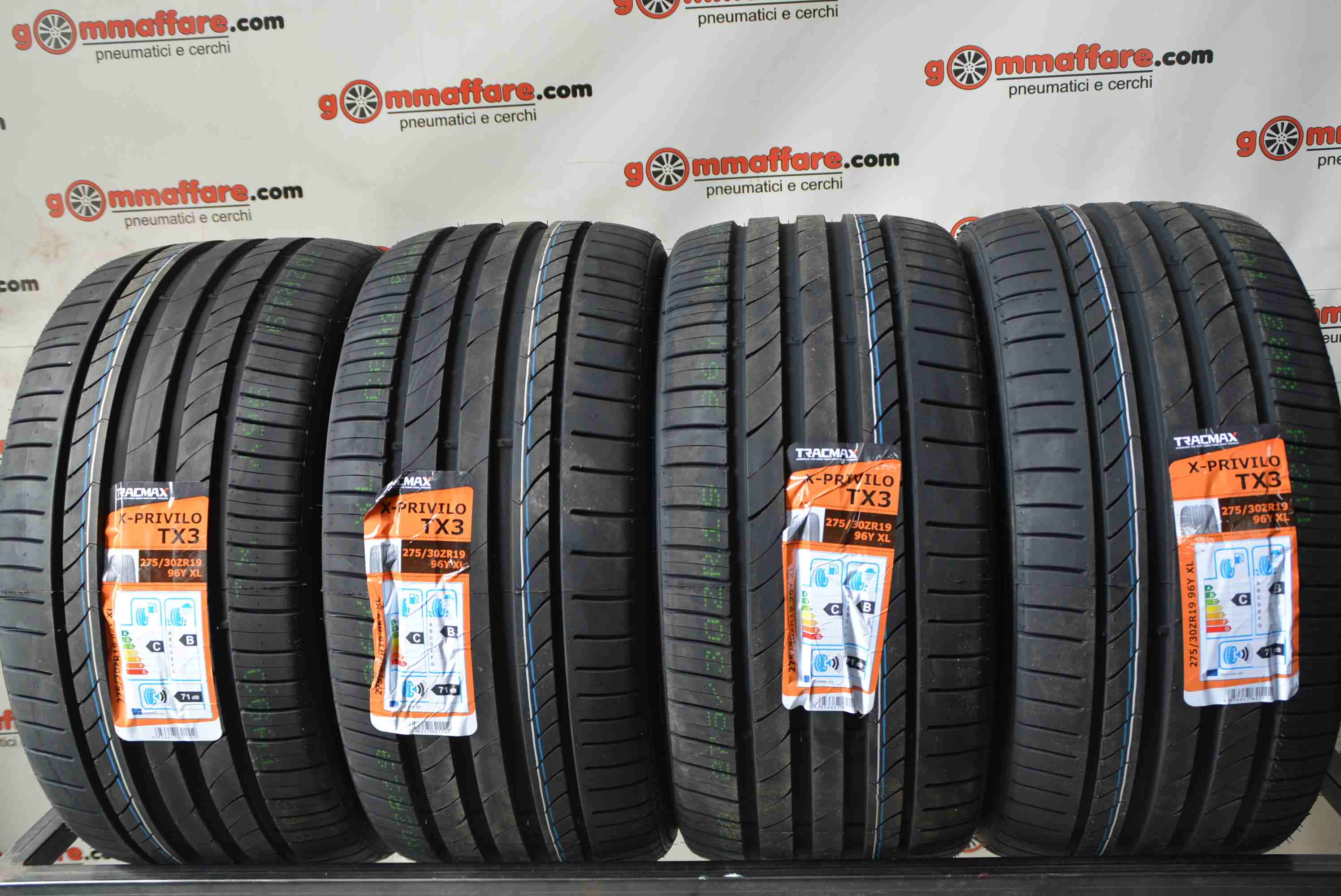 Tracmax X PRIVILO TX3 XL 275/30 R19