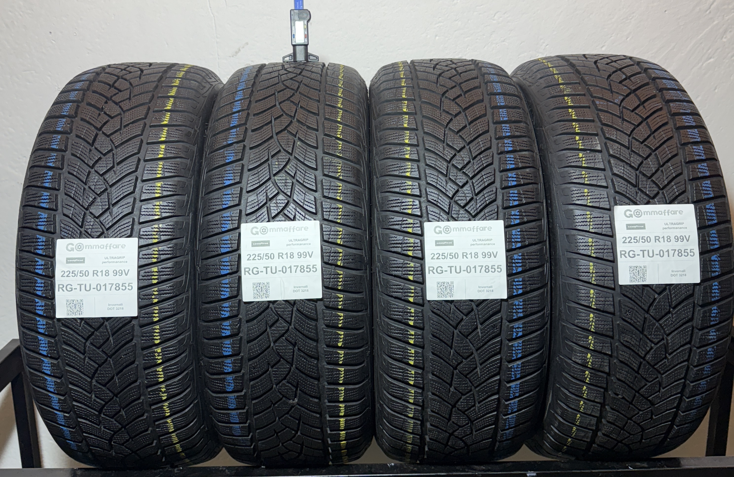 Goodyear ULTRAGRIP performanance 225/50 R18