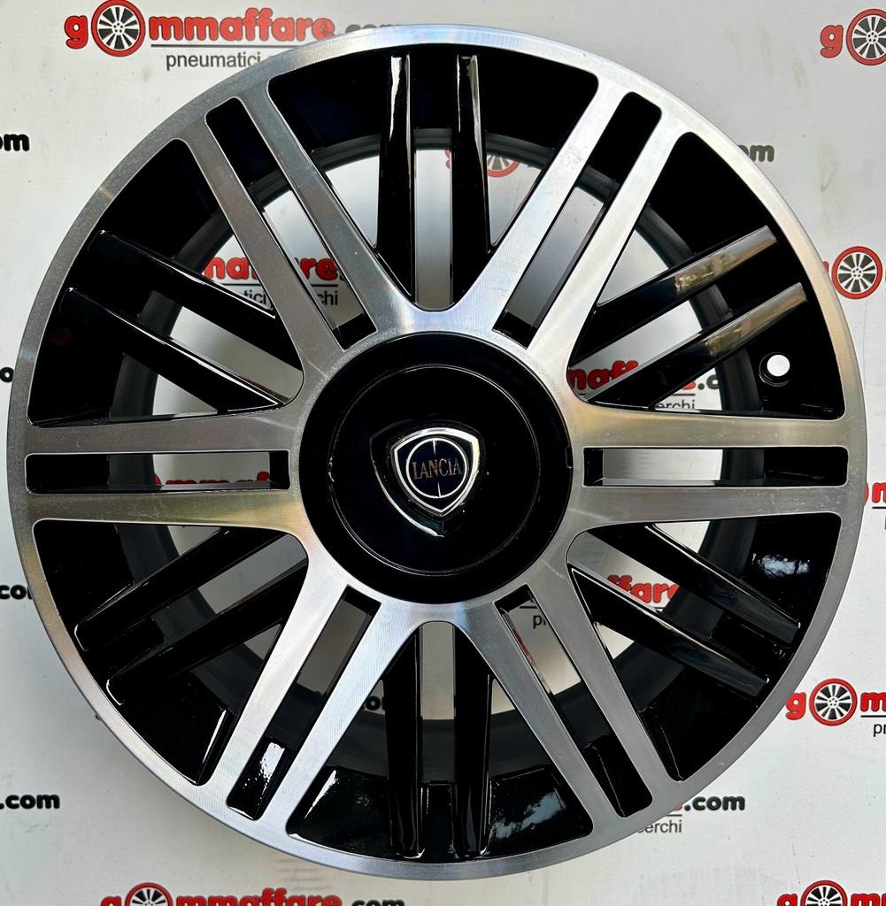 Lancia YPSILON MUSA 16"