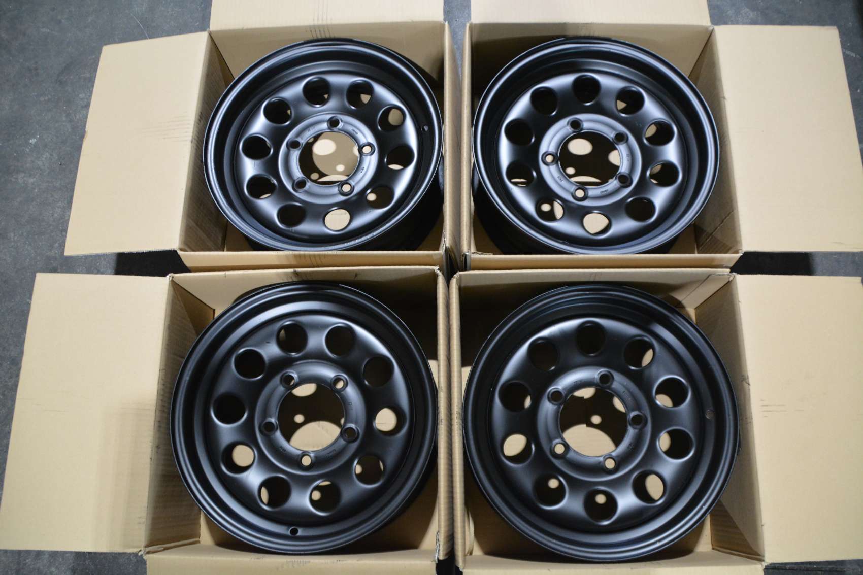 Suzuki VITARA 15"