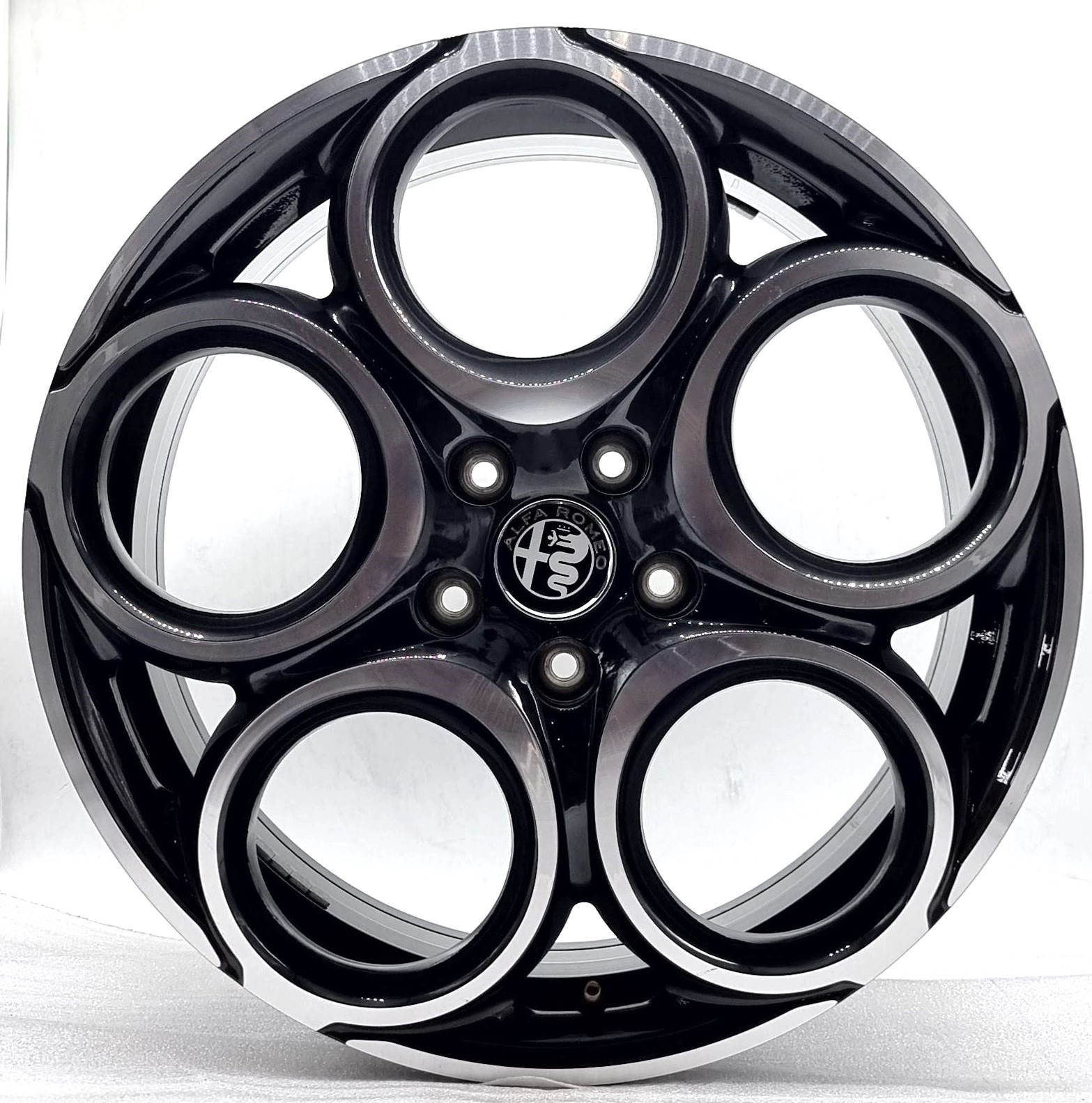 Alfa Romeo TONALE - 50569060 - 50569059
