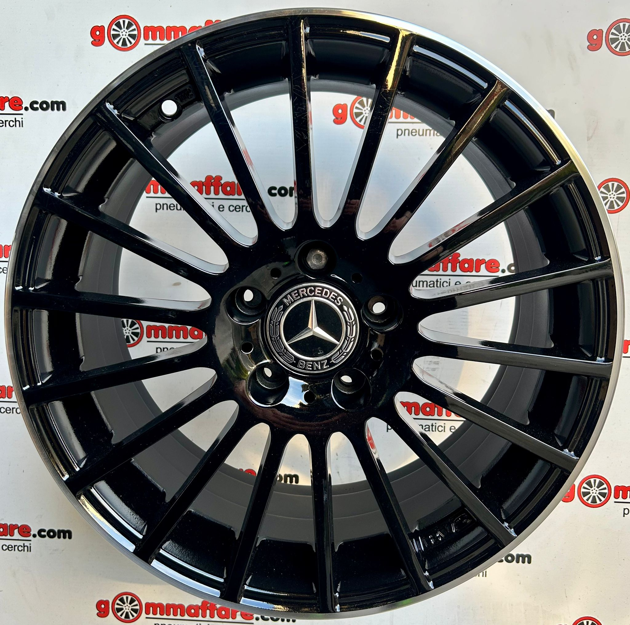 Avus AC-M05 MERCEDES 17"