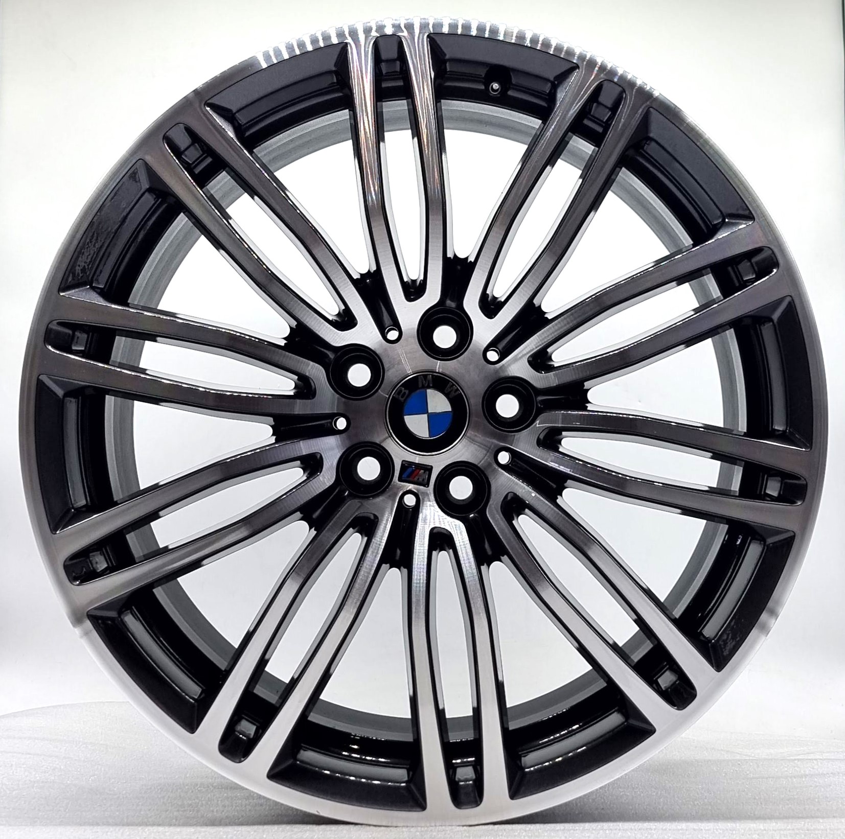 Bmw Serie 5  (G30-G31-G38) - 7855084 - 7855085 19"