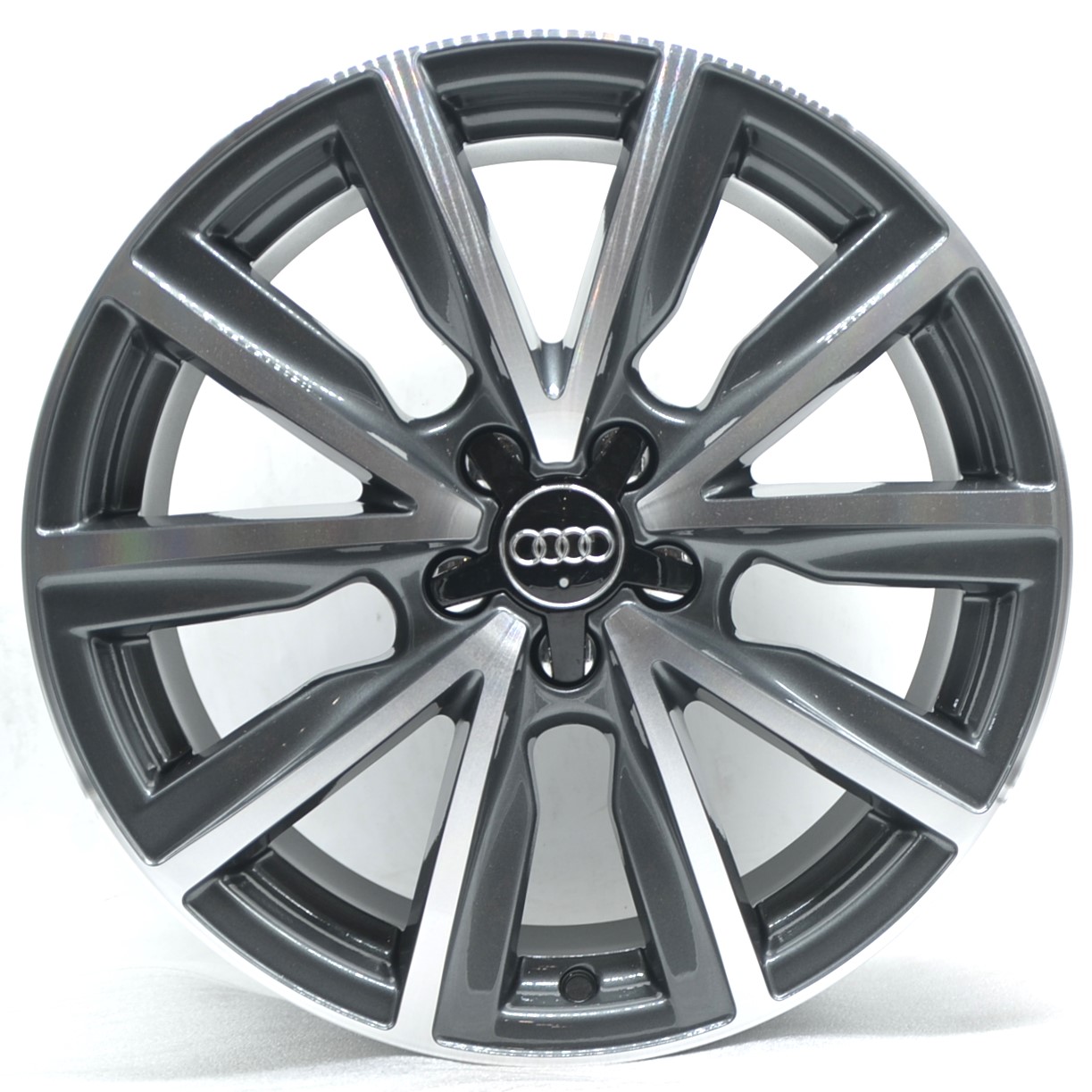 Audi A1 - 8X0601025AL8Z8 17"