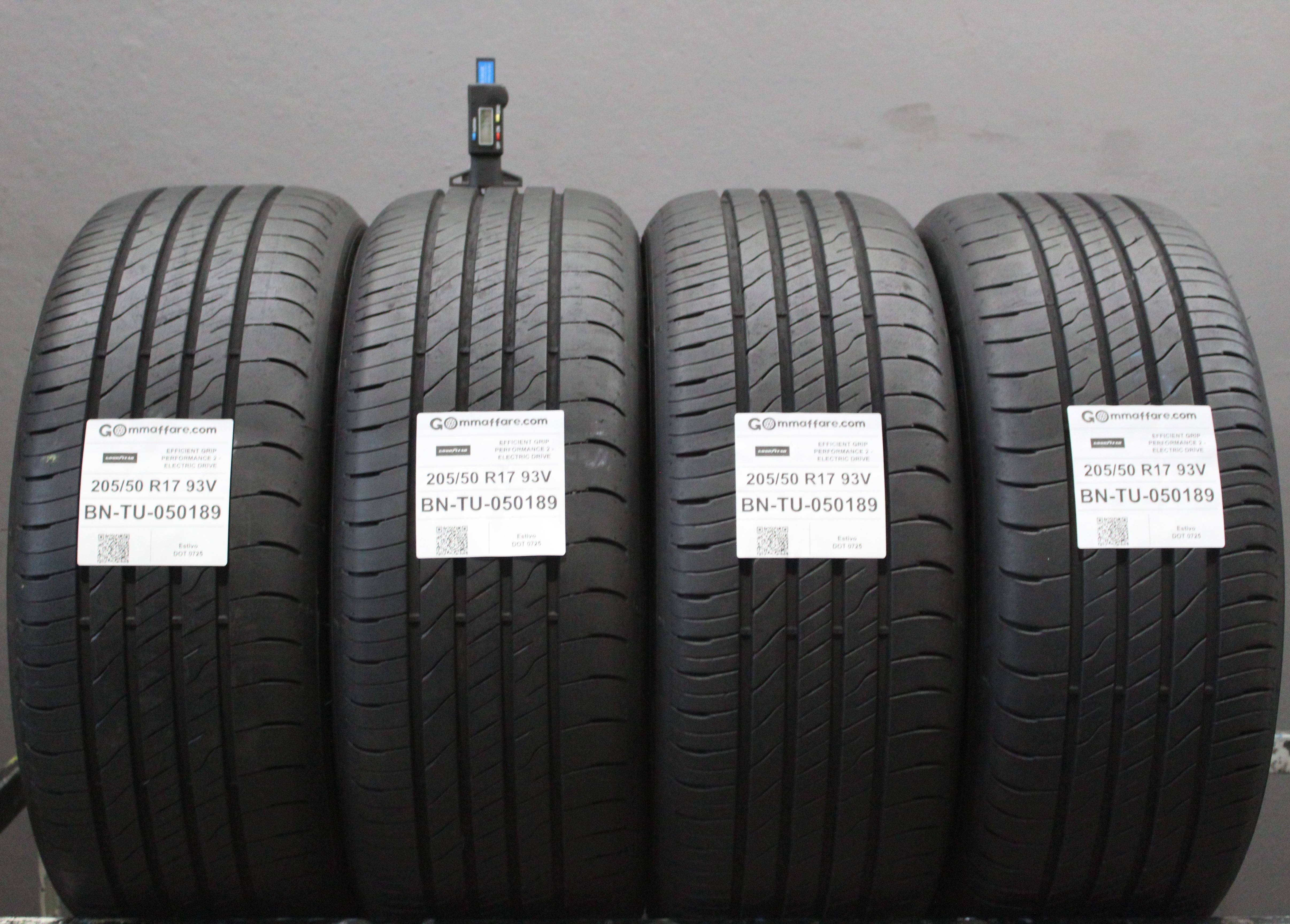 Goodyear EFFICIENT GRIP PERFORMANCE 2 - ELECTRIC DRIVE 205/50 R17