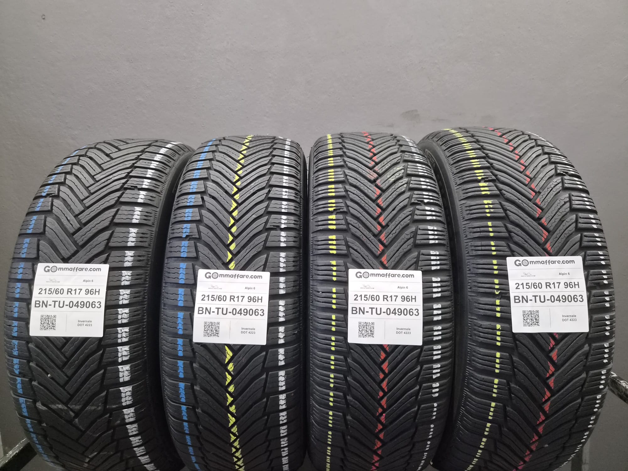 Michelin Alpin 6 215/60 R17