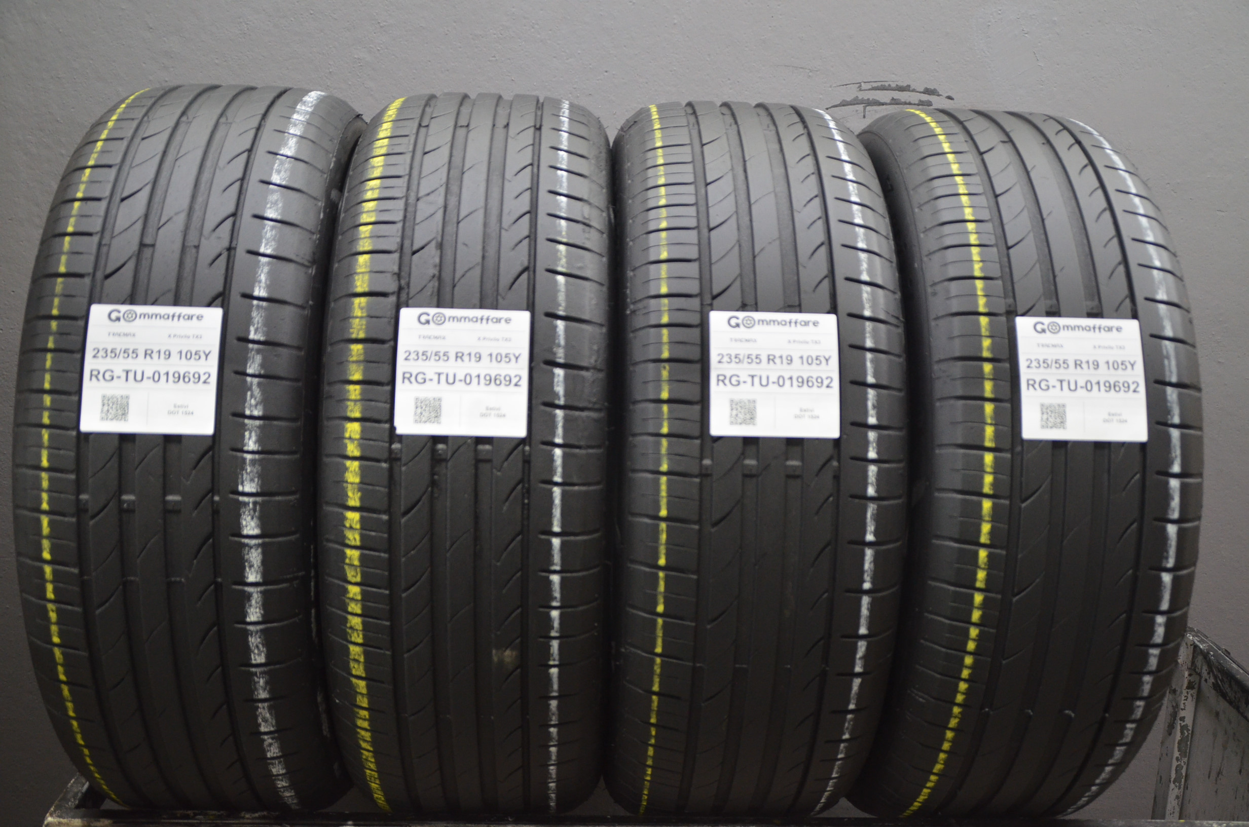 Tracmax X Privilo TX3 235/55 R19