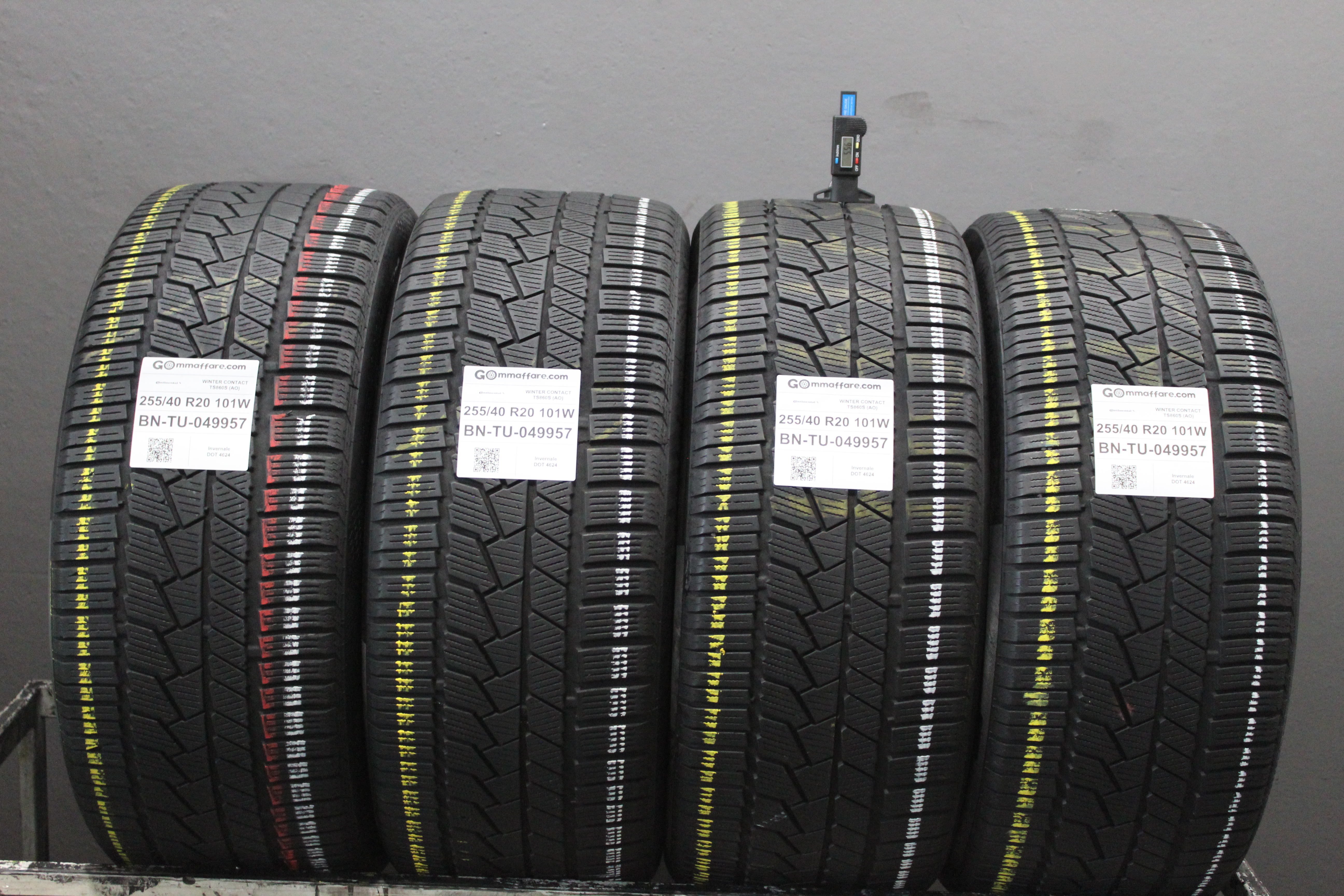 Continental WINTER CONTACT TS860S (AO) 255/40 R20