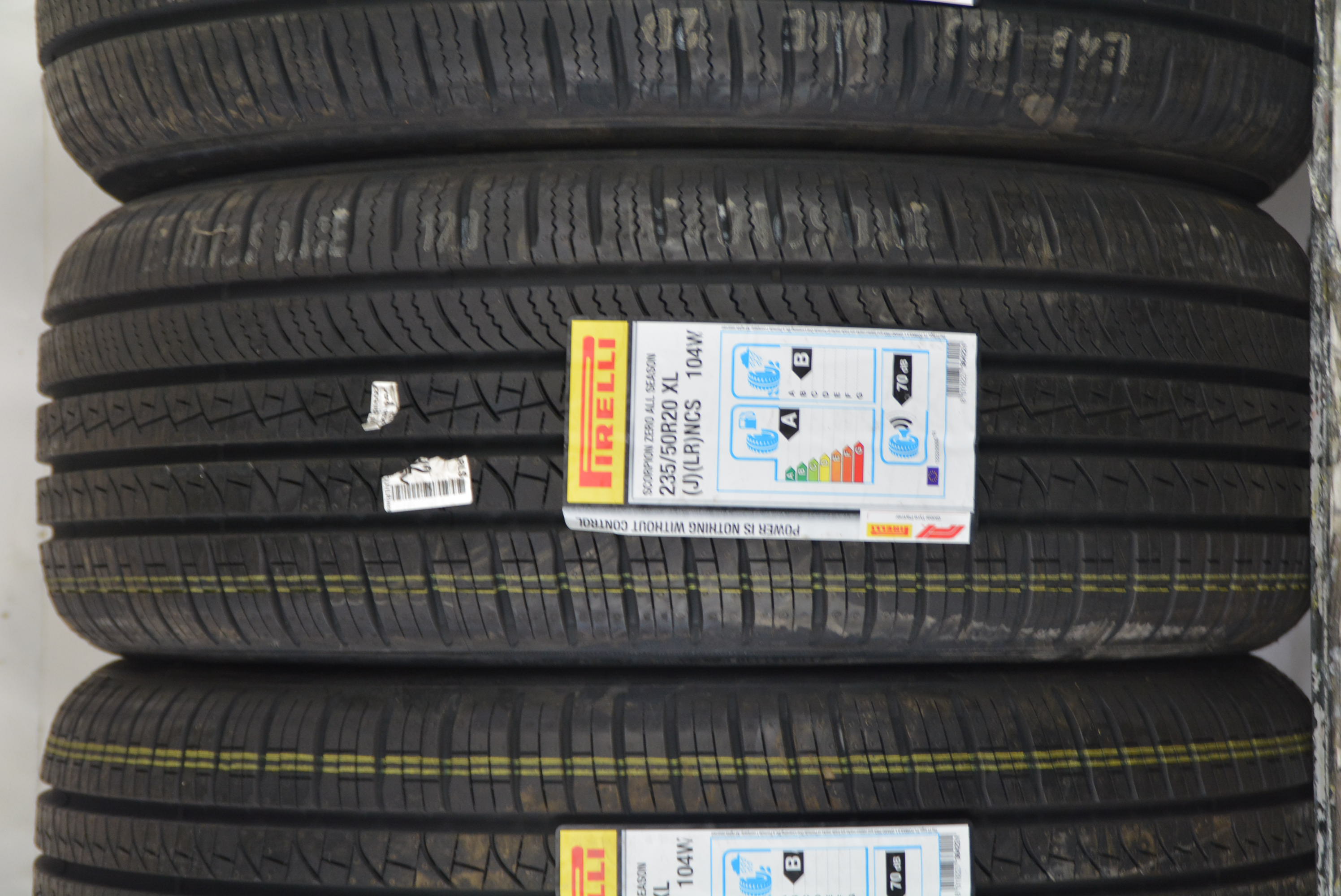 Pirelli Scorpion Zero All Season XL (J) (LR) 235/50 R20