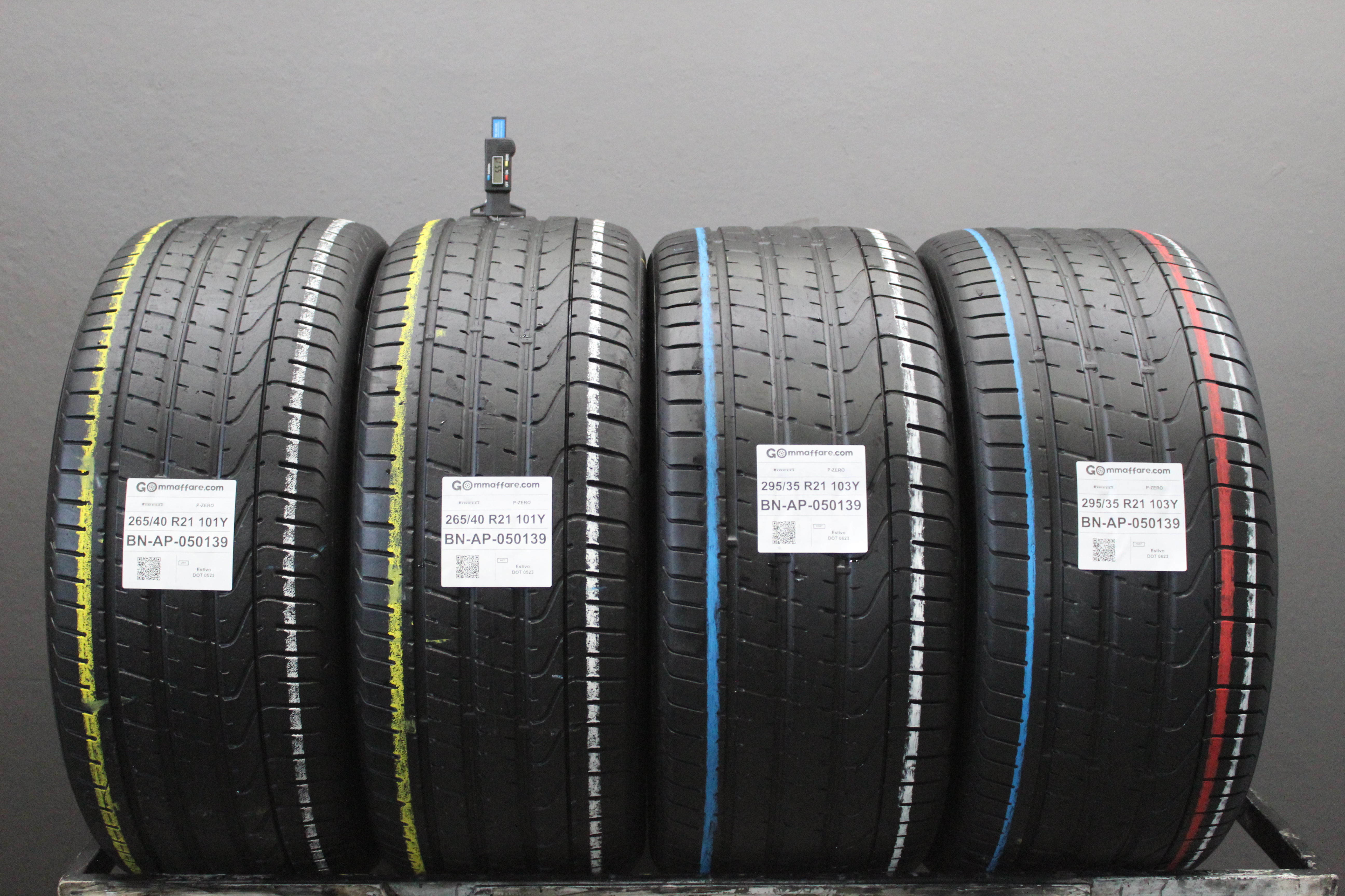Pirelli P-ZERO 265/40 R21