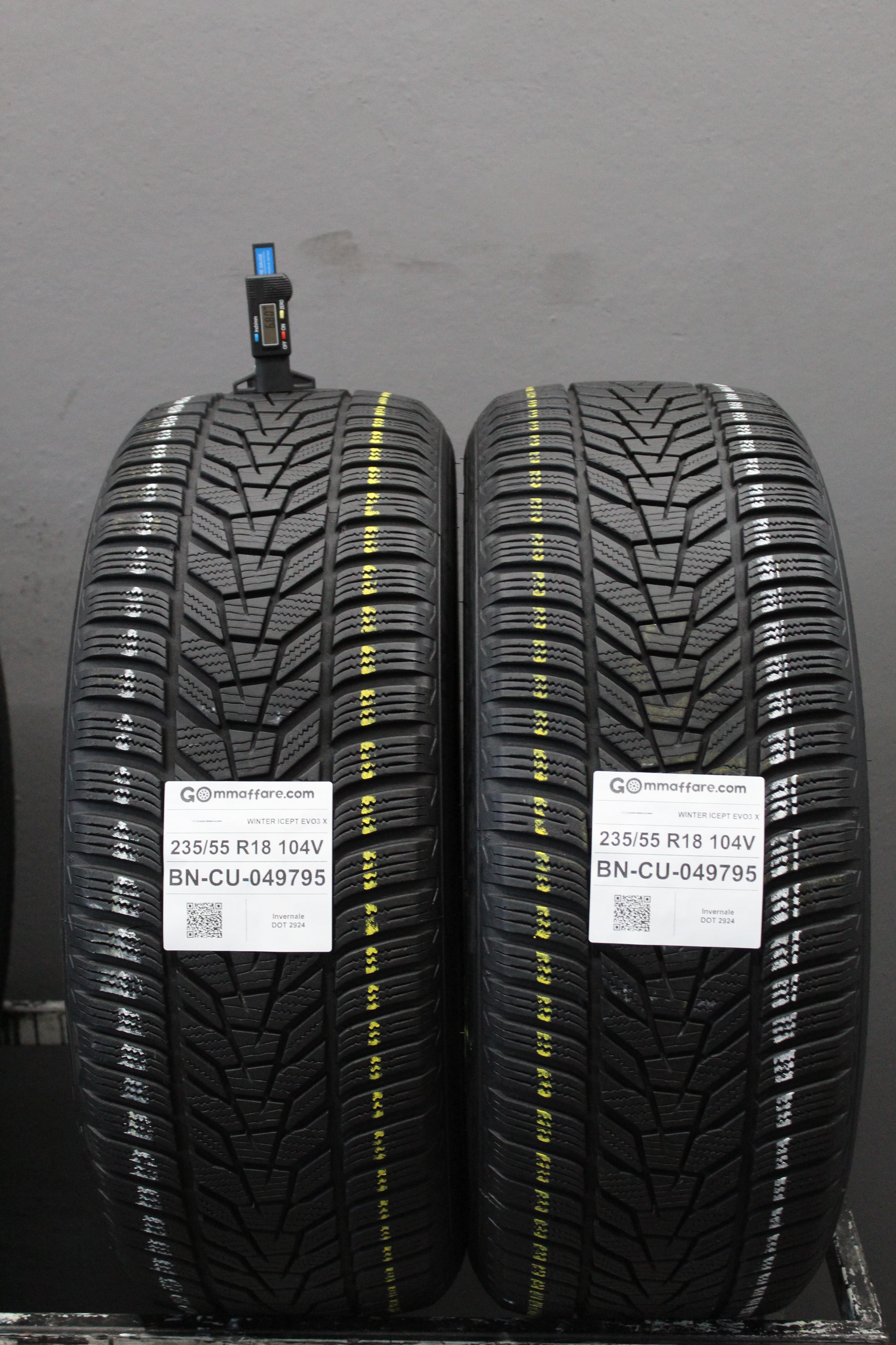 Hankook WINTER ICEPT EVO3 X 235/55 R18