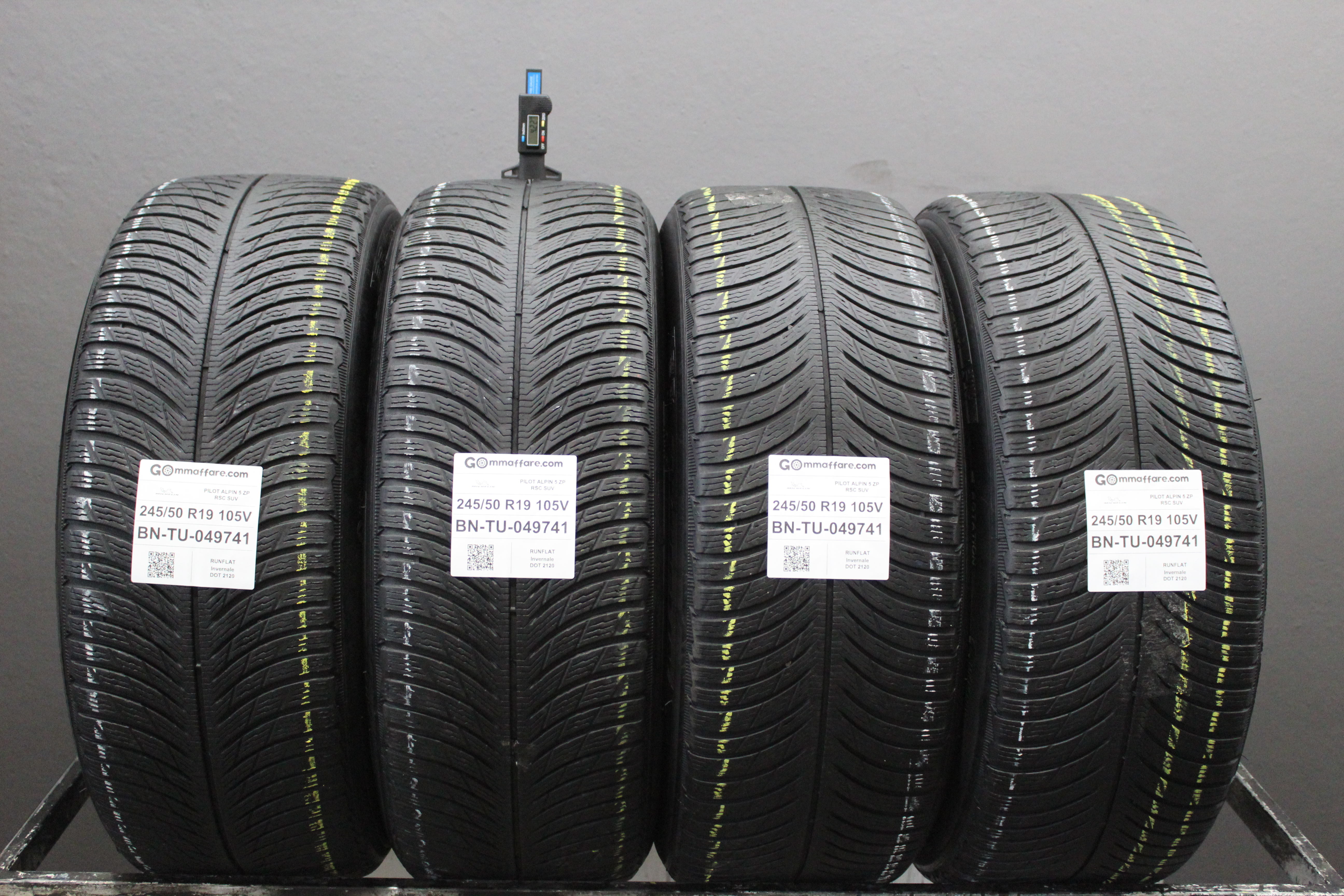 Michelin PILOT ALPIN 5 ZP RSC SUV 245/50 R19