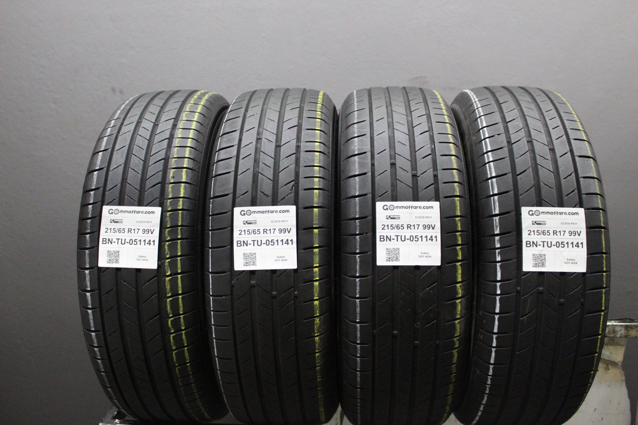 Kumho Tire ECSTA PS71