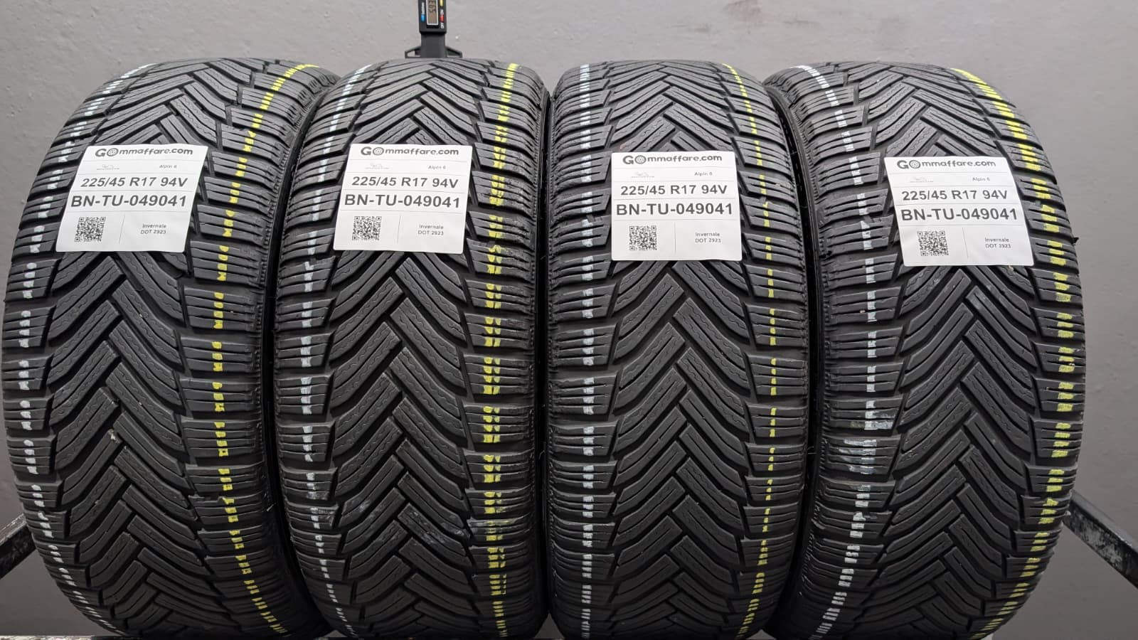Michelin Alpin 6 225/45 R17