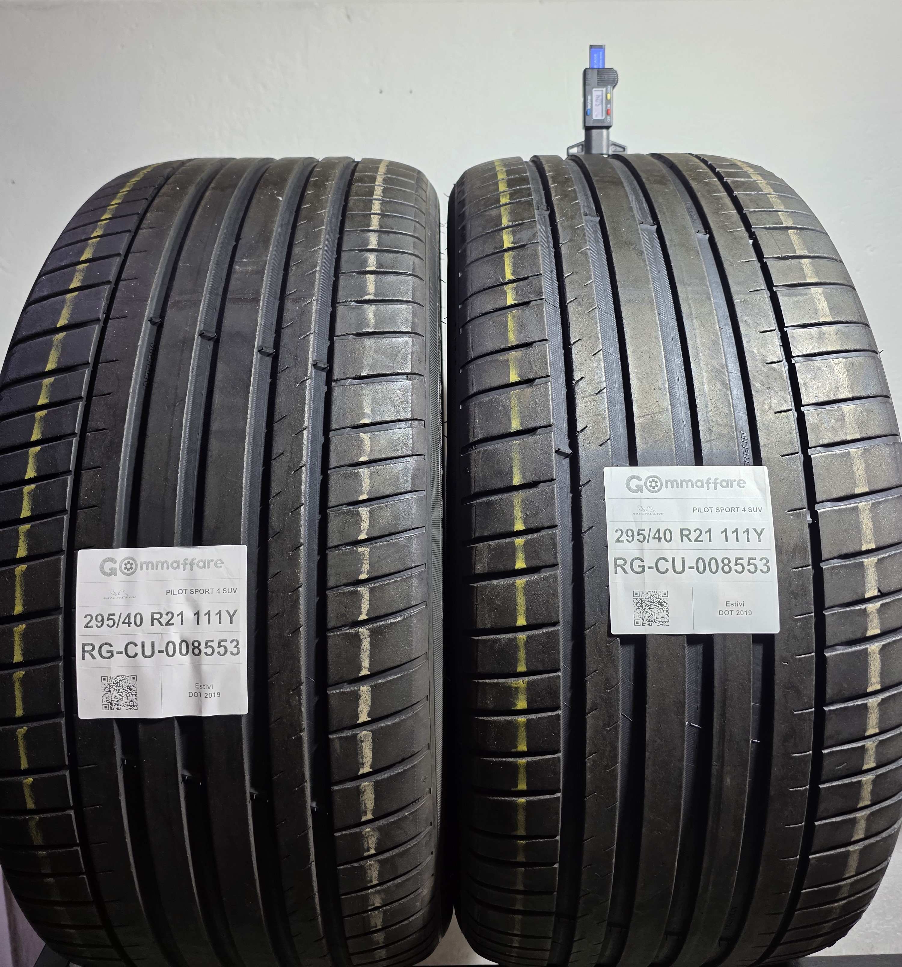 Michelin PILOT SPORT 4 SUV 295/40 R21